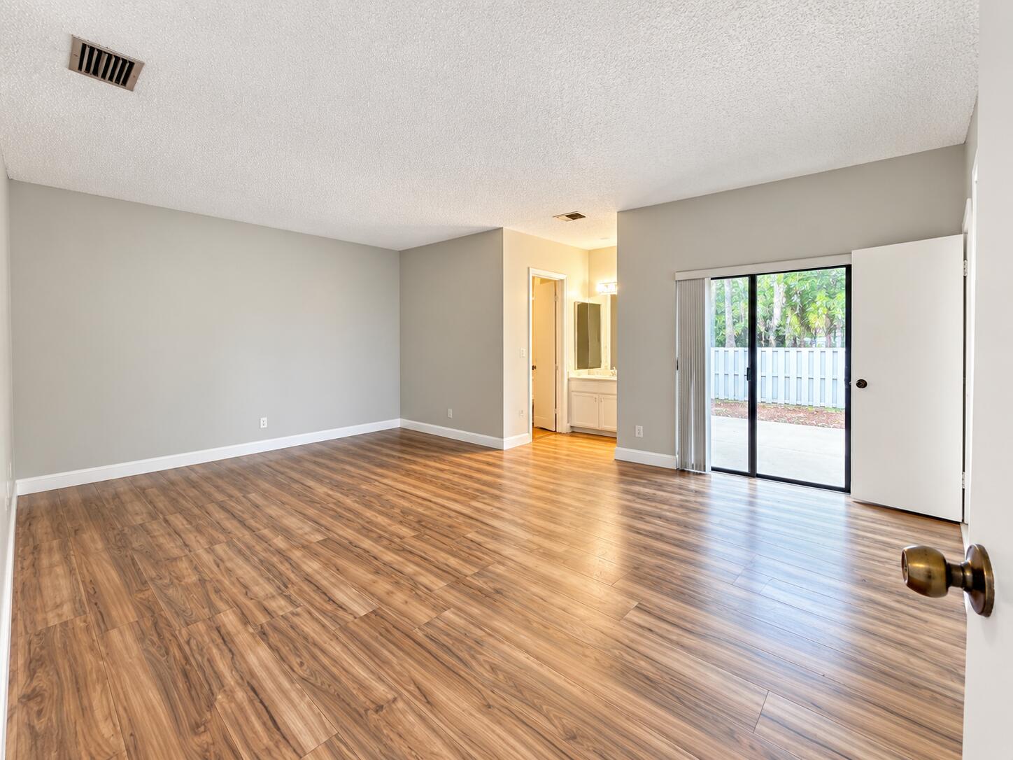 6287 Scotch Pine Lane Property Photo 20