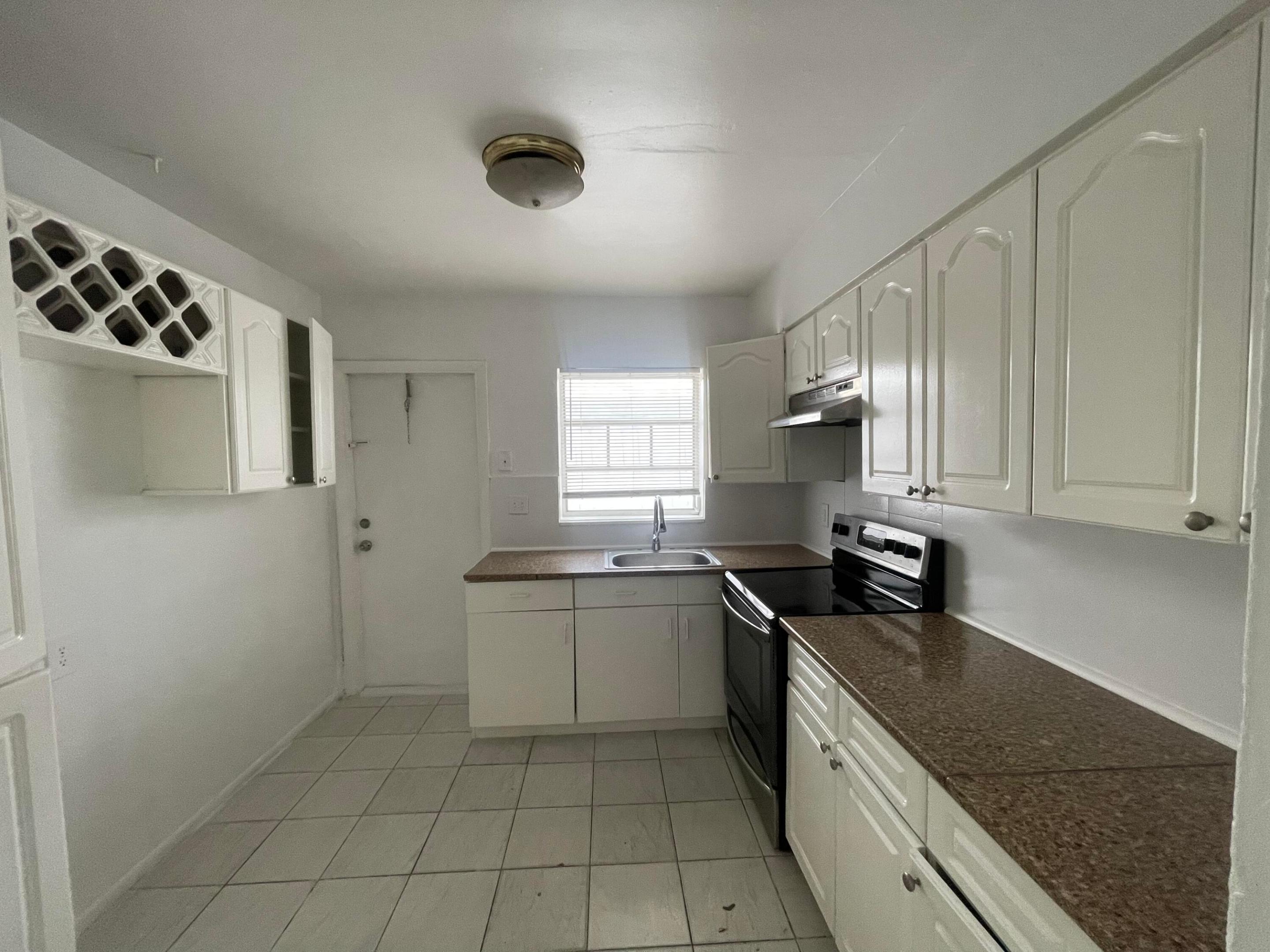 1316 Nw 8th Avenue A Property Photo 7