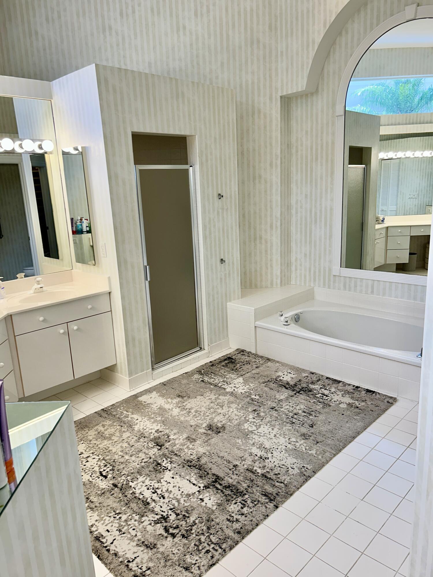 152 Coral Cay Drive Property Photo 14