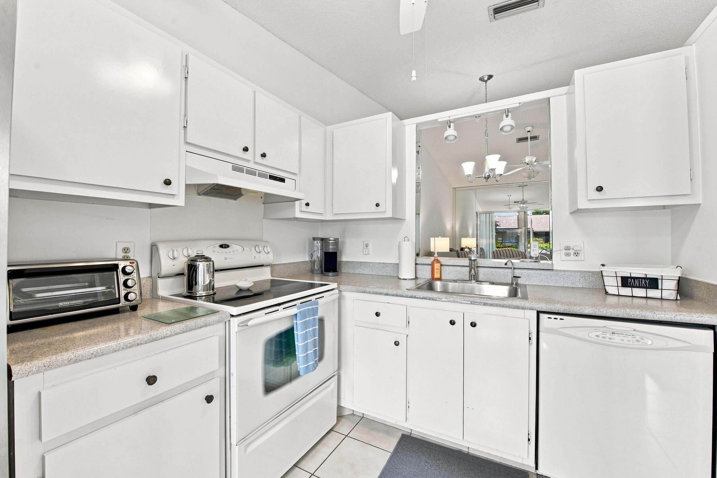 18829 Argosy Drive B Property Photo 3