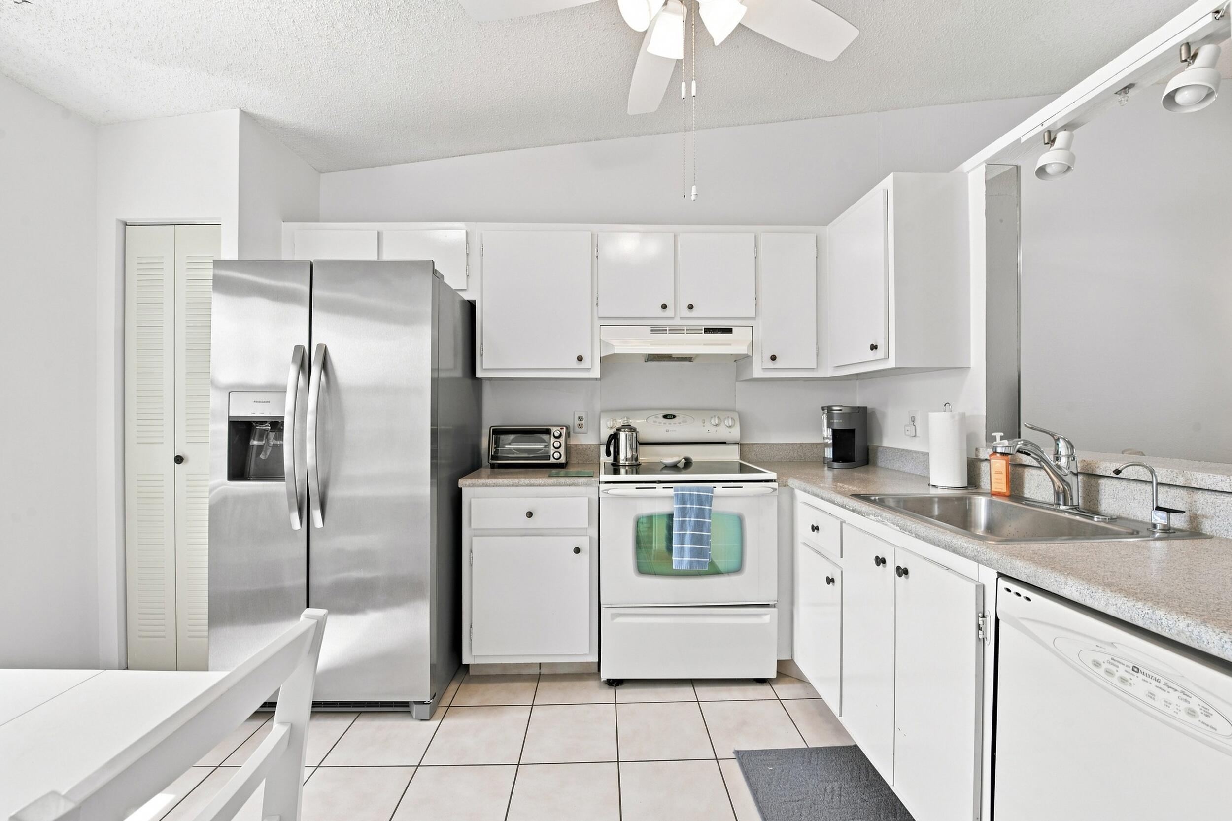 18829 Argosy Drive B Property Photo 4