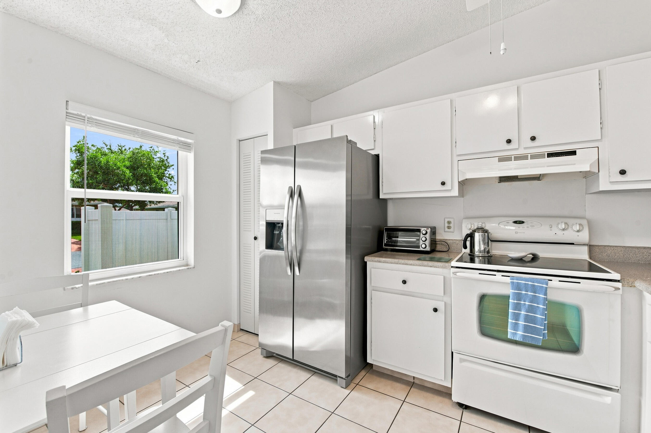18829 Argosy Drive B Property Photo 5