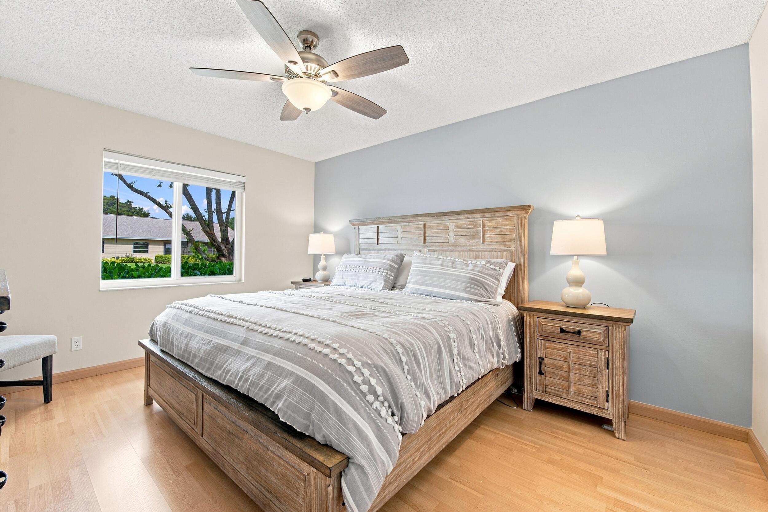 18829 Argosy Drive B Property Photo 13