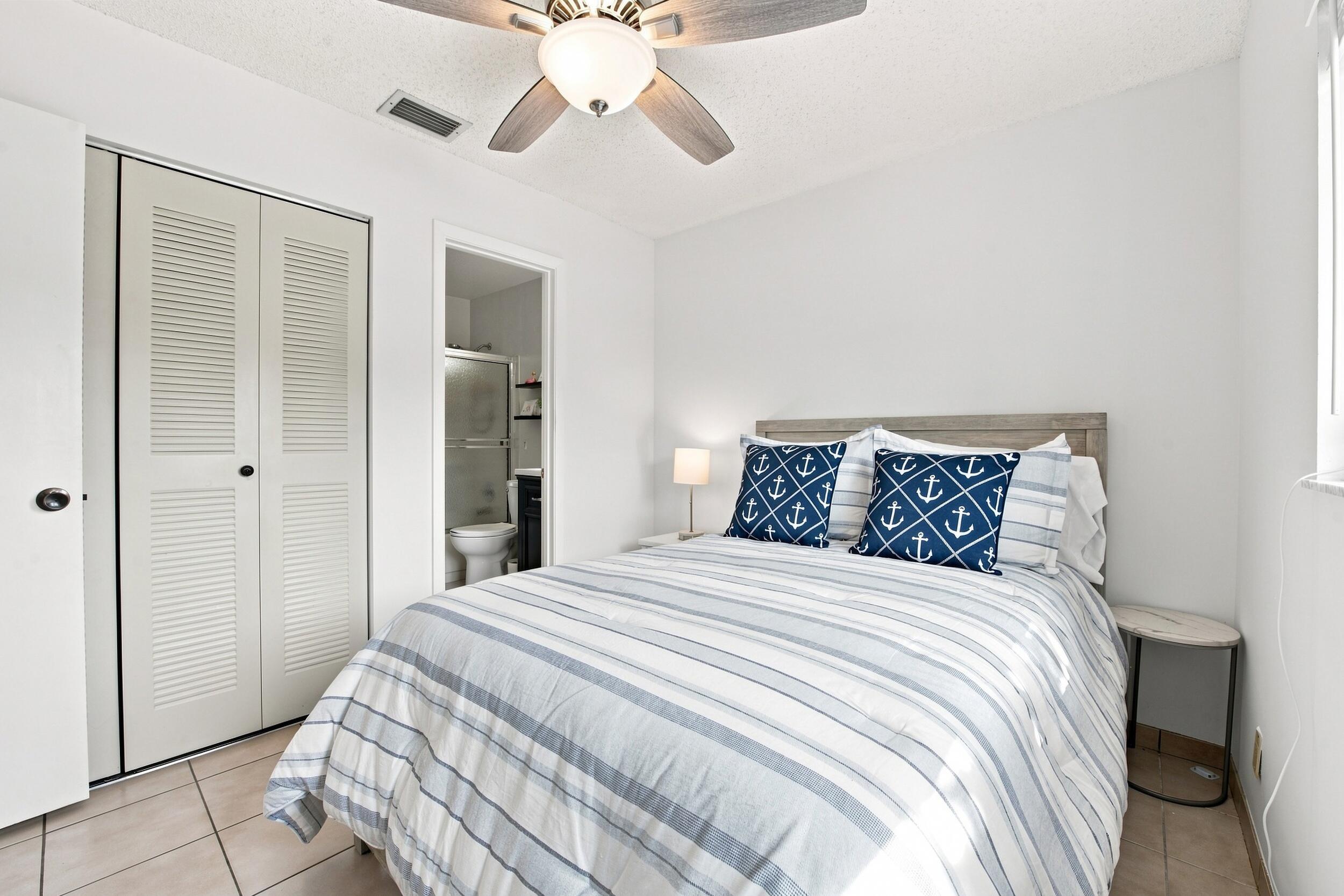 18829 Argosy Drive B Property Photo 19