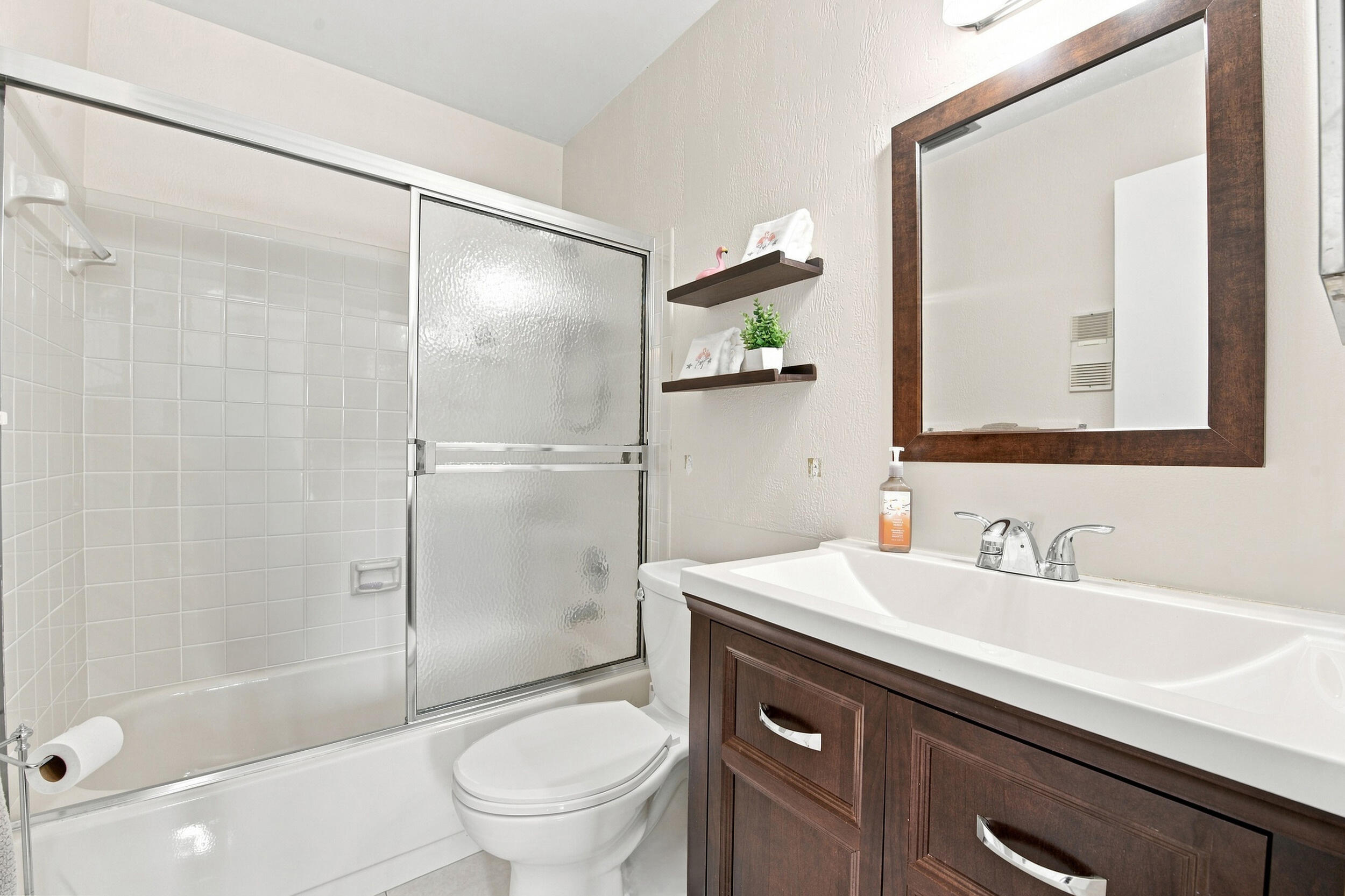 18829 Argosy Drive B Property Photo 20