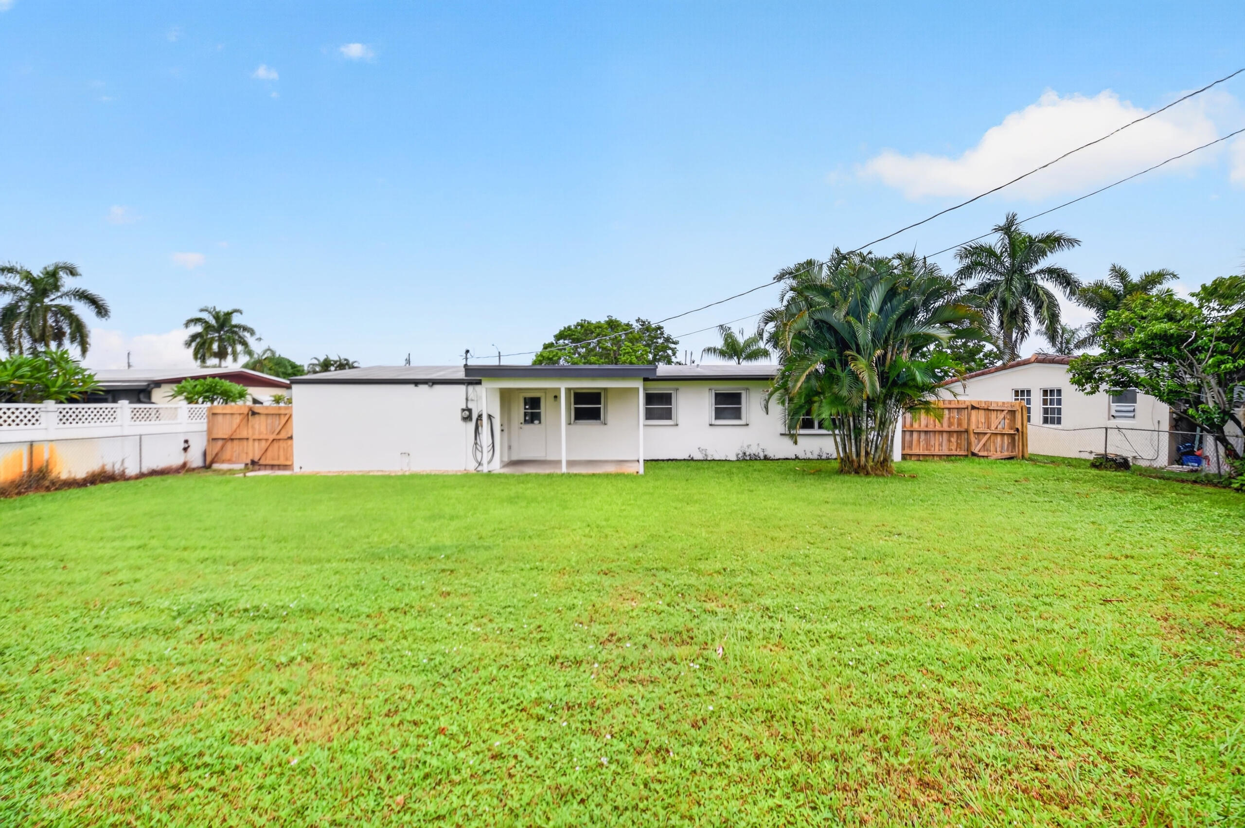 129 Greenbrier Drive Property Photo 16