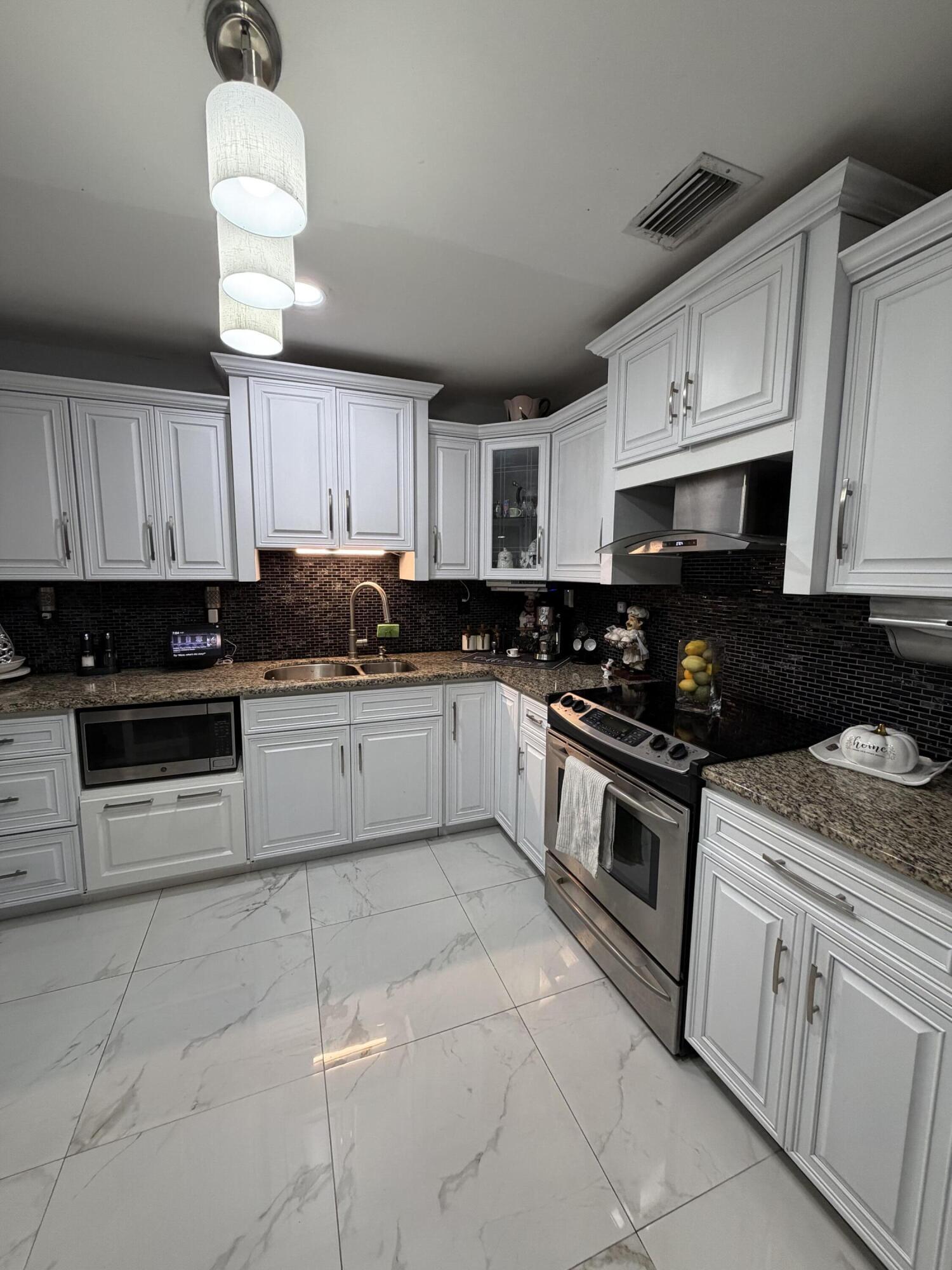 3407 Taconic Drive Property Photo 9
