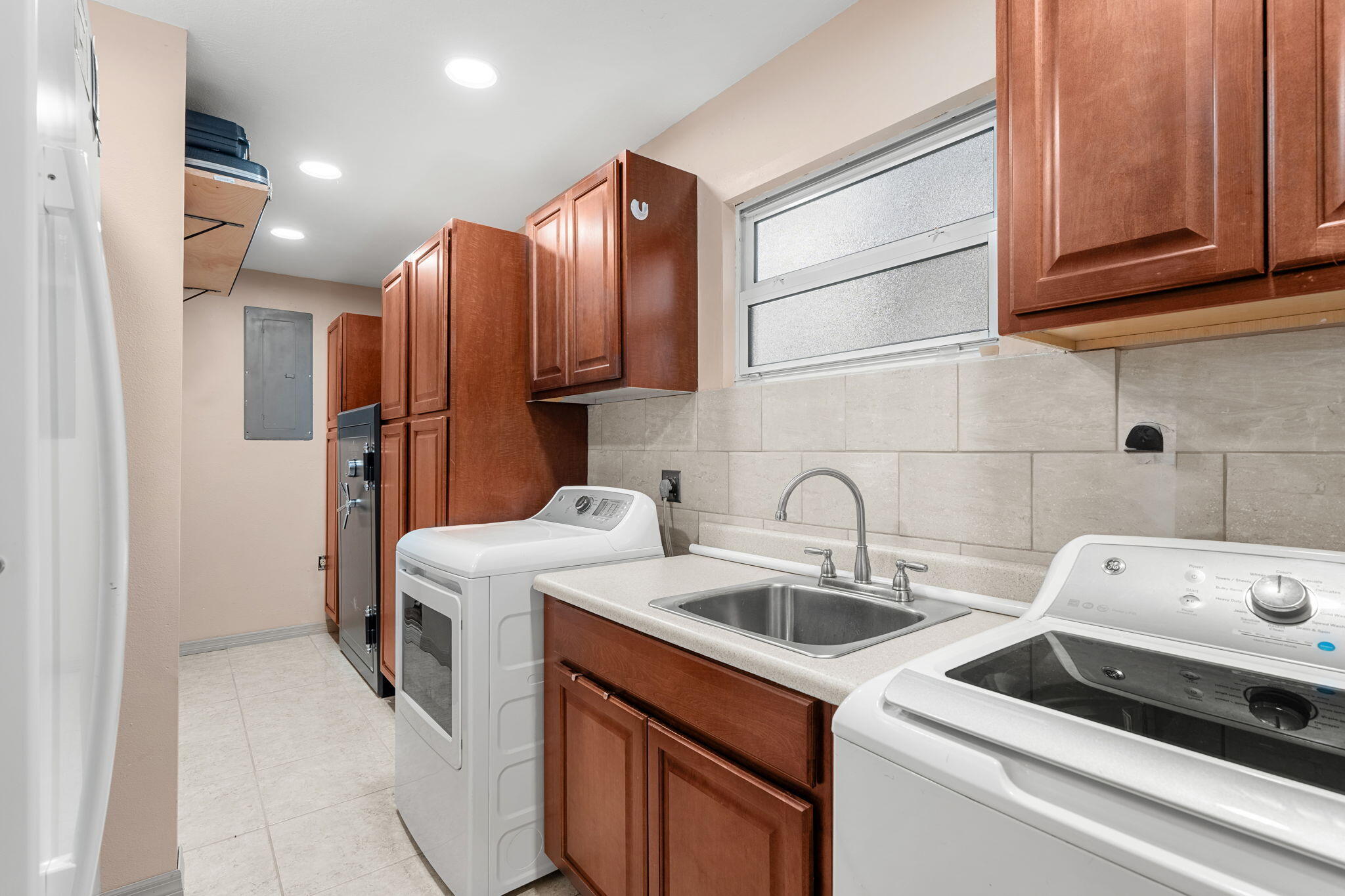 1873 Sw Macarthur Avenue Property Photo 41