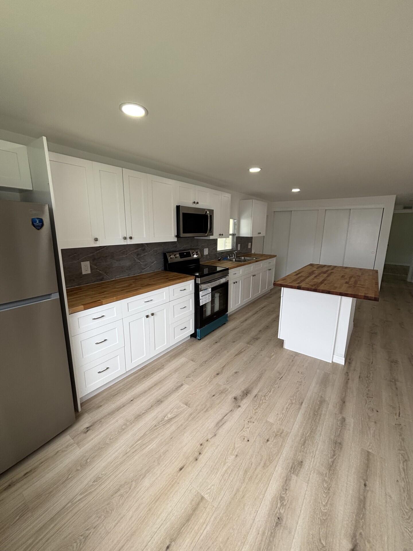 4435 Round Table Court Property Photo 13