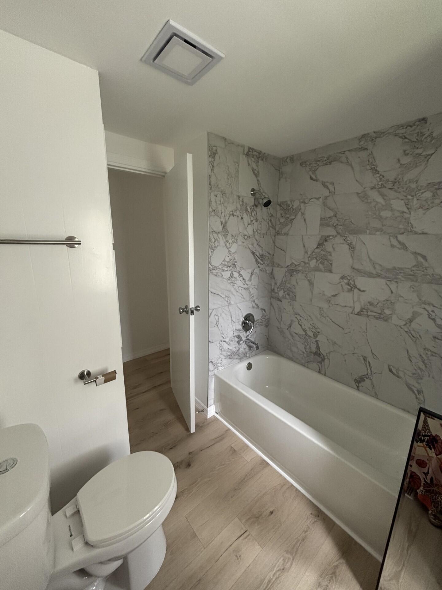 4435 Round Table Court Property Photo 23