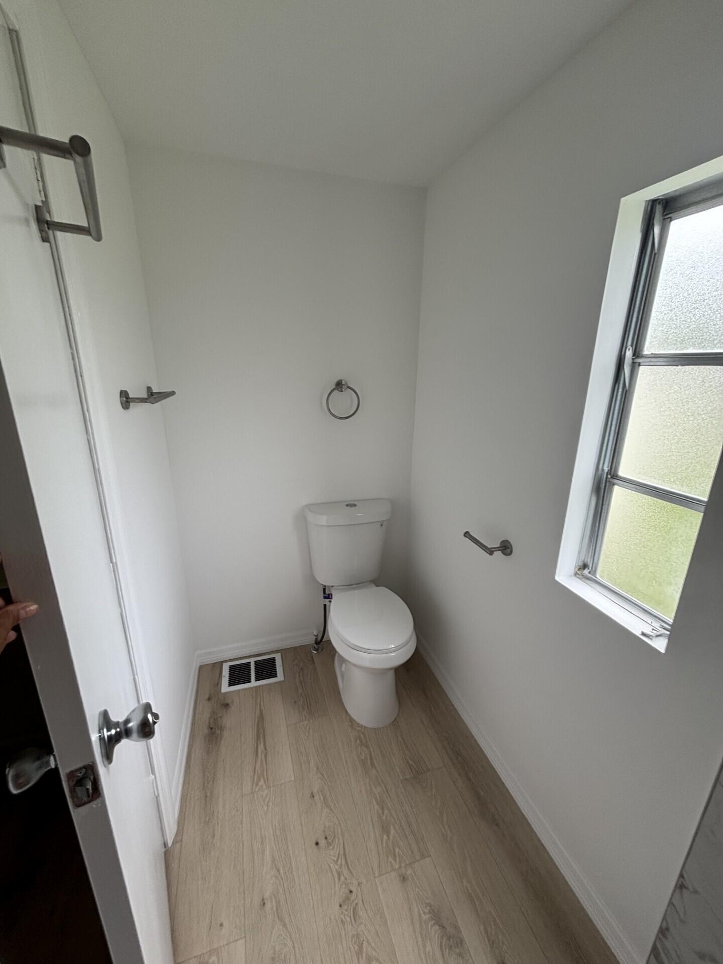 4435 Round Table Court Property Photo 26
