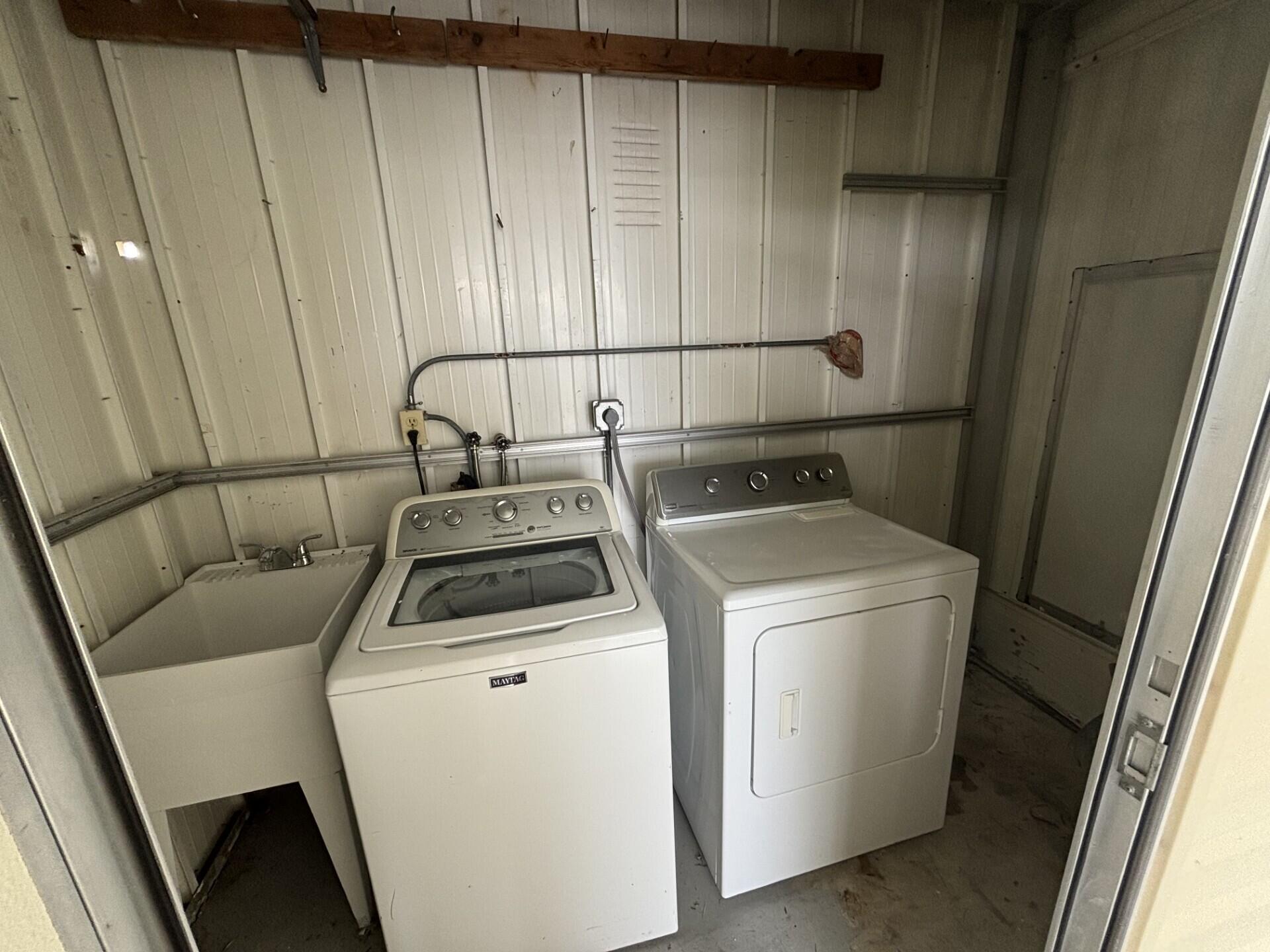 4435 Round Table Court Property Photo 29