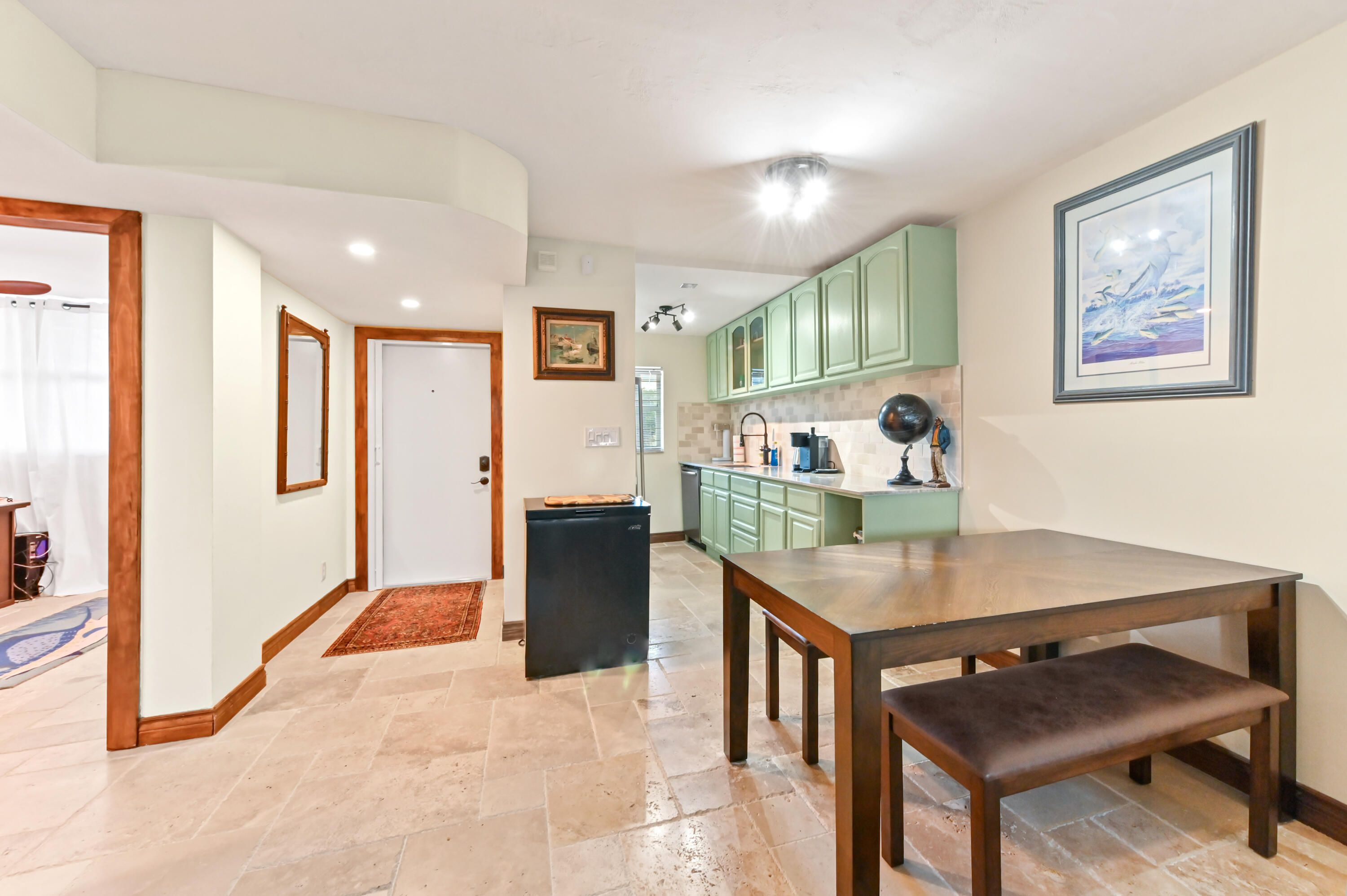 689 Ne 6th Court 2090 Property Photo 7