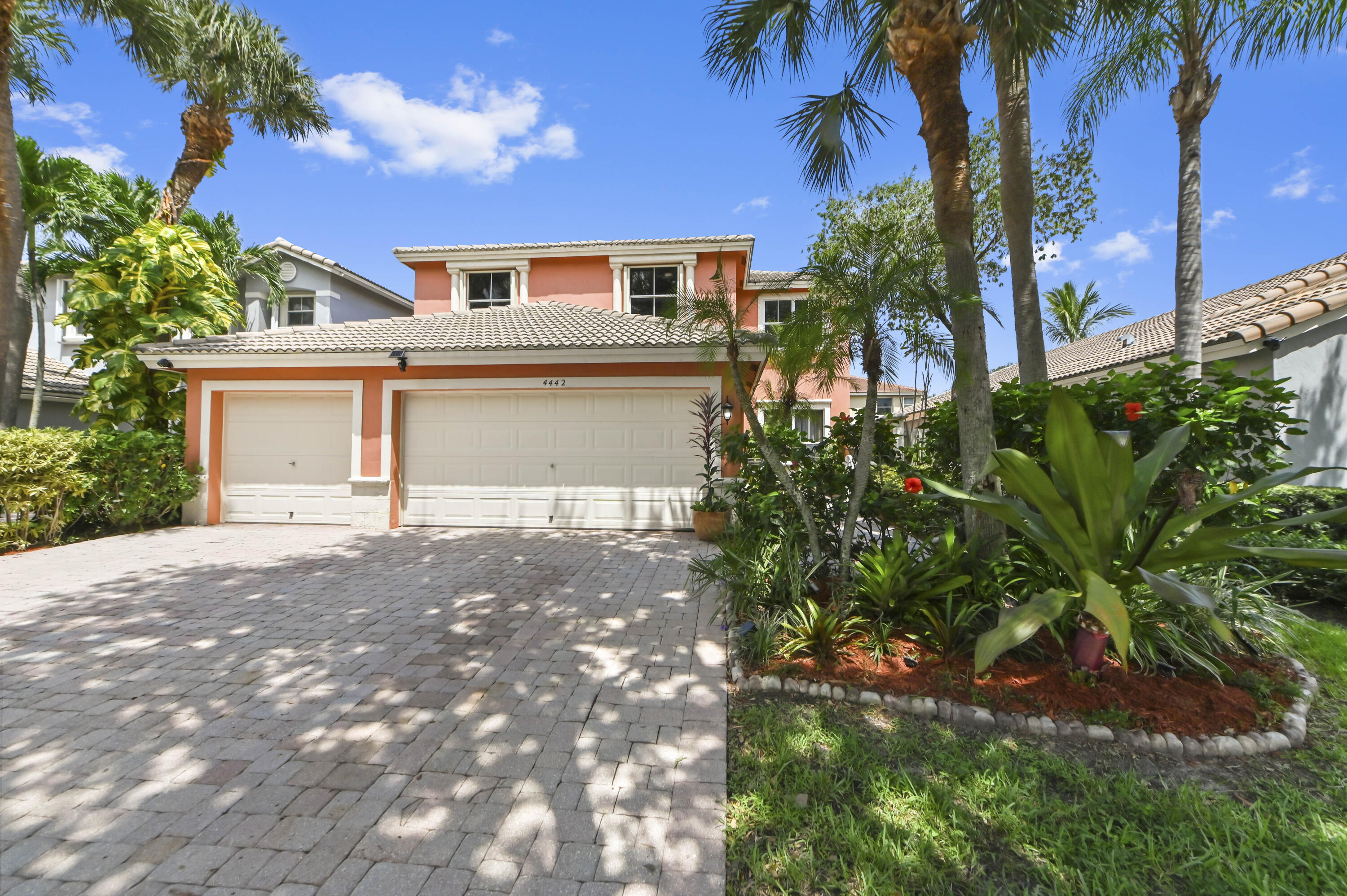 4442 ONEGA Circle