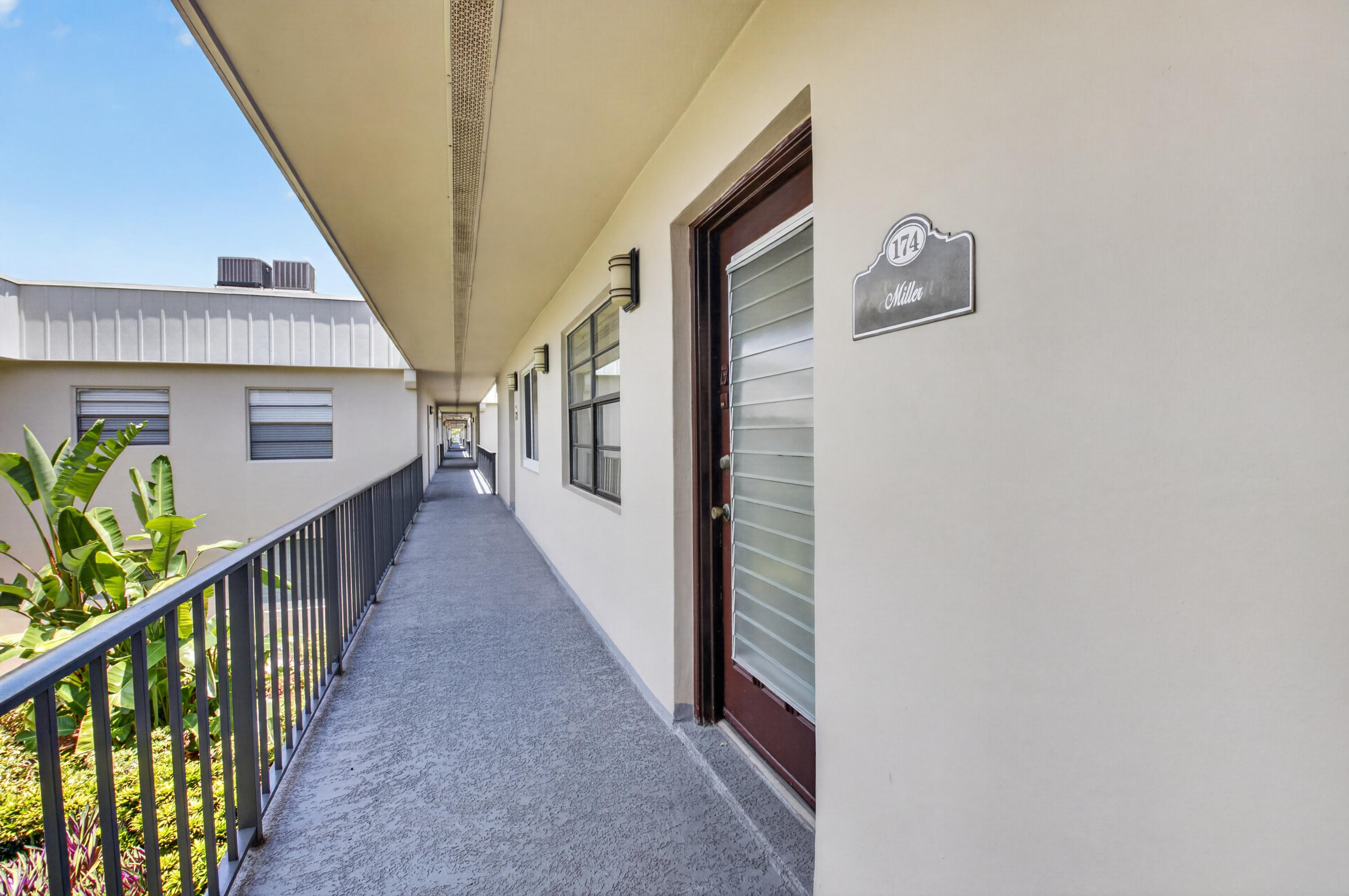 174 Capri D E 174 Property Photo 3