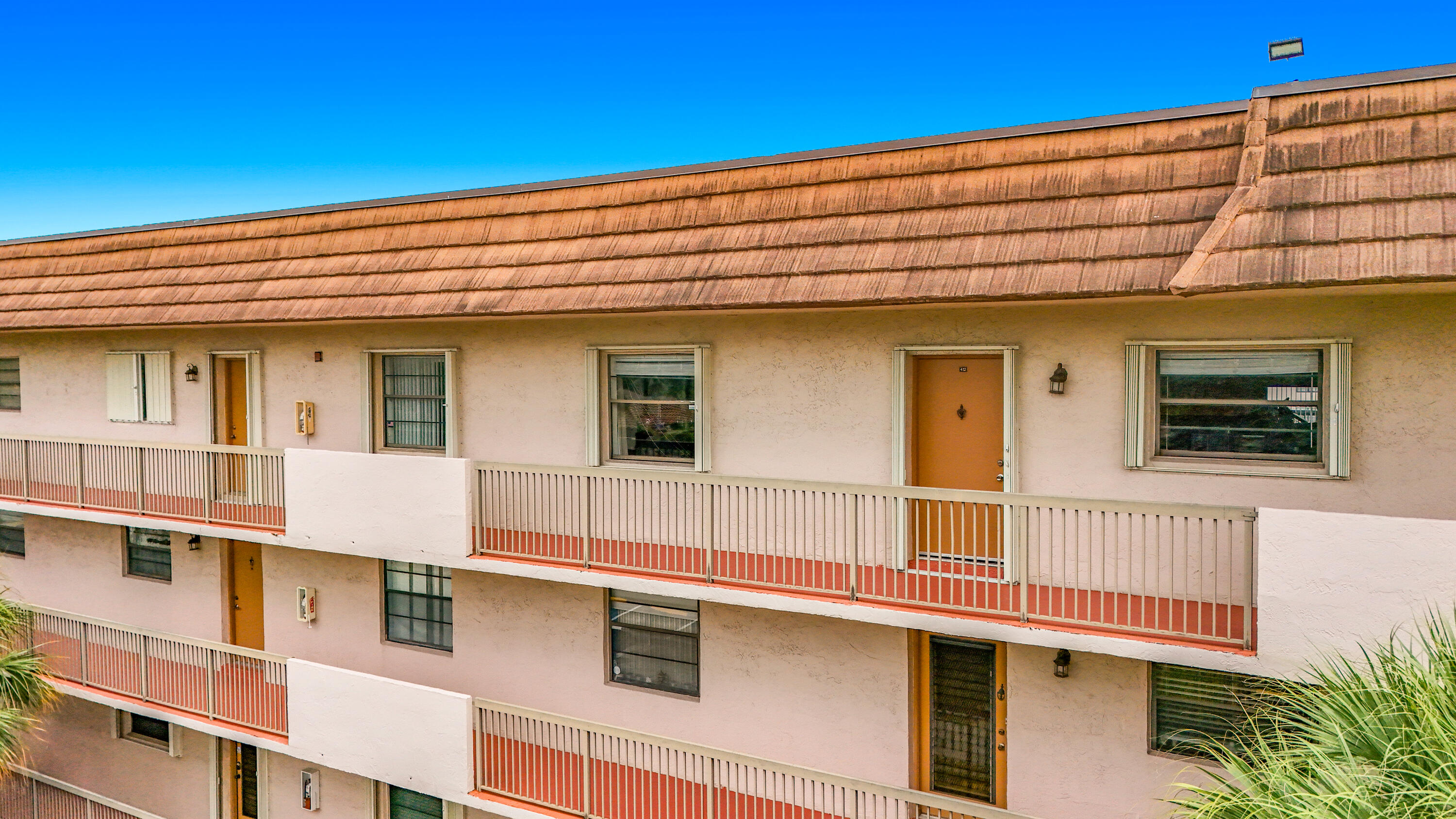4970 E Sabal Palm Boulevard 412 Property Photo 4