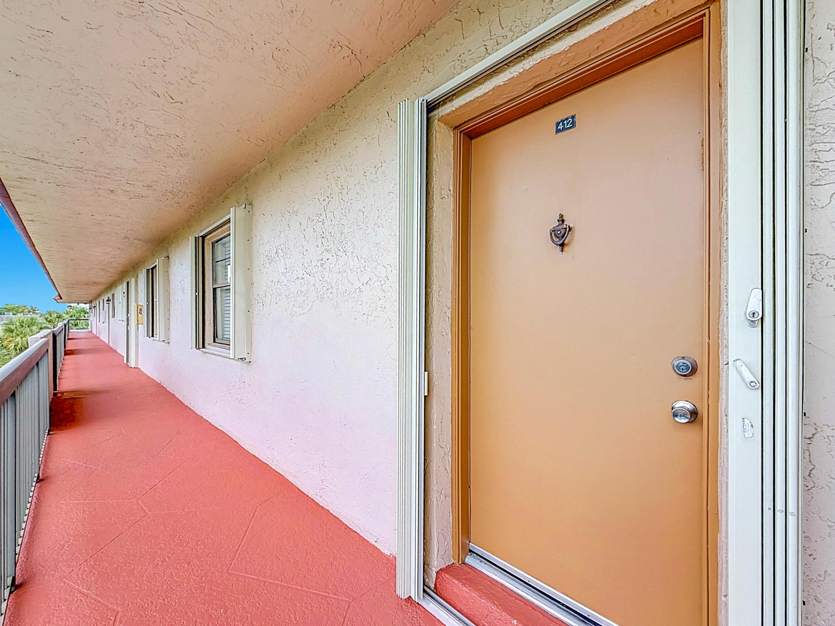 4970 E Sabal Palm Boulevard 412 Property Photo 6