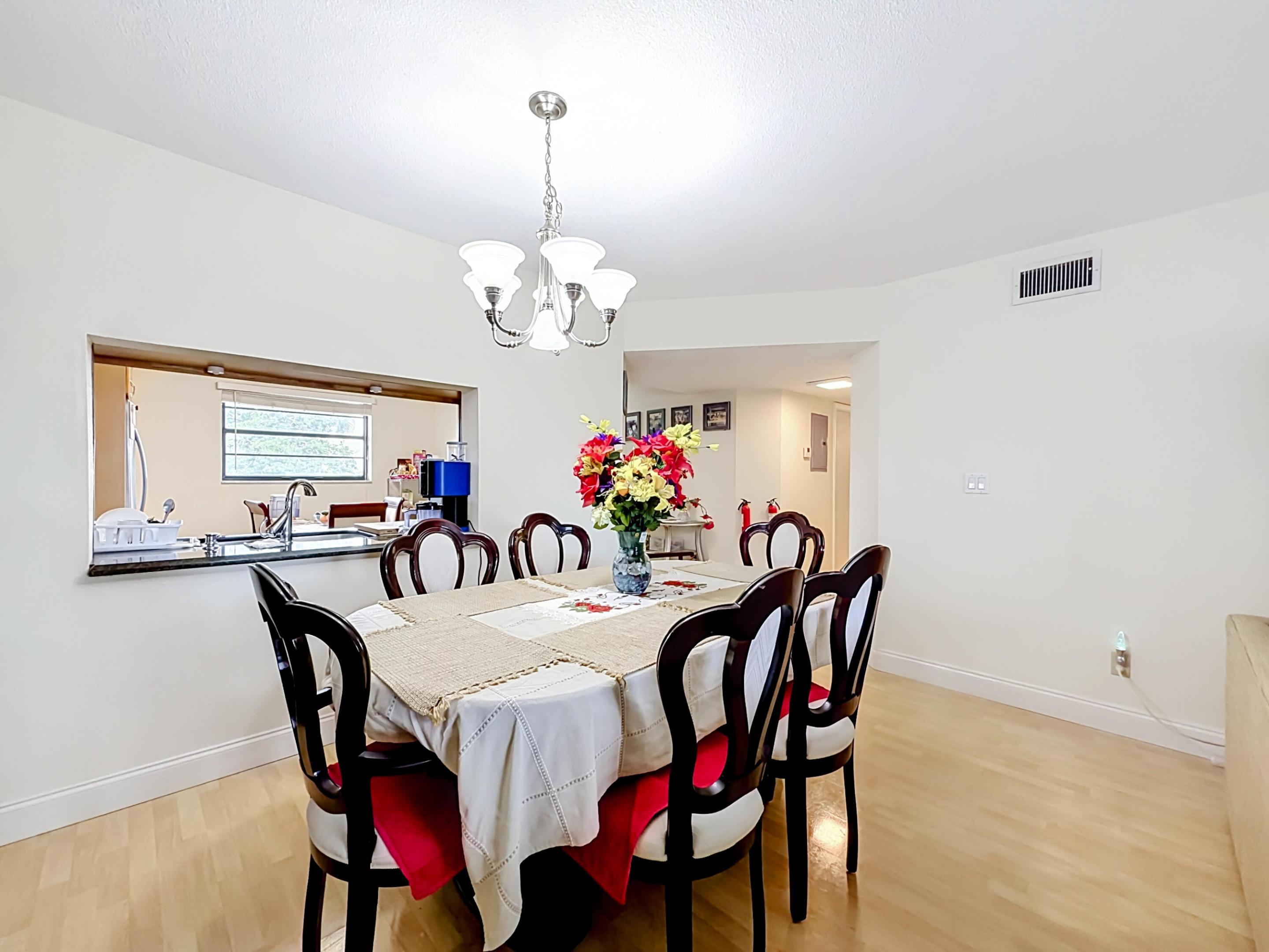 4970 E Sabal Palm Boulevard 412 Property Photo 14