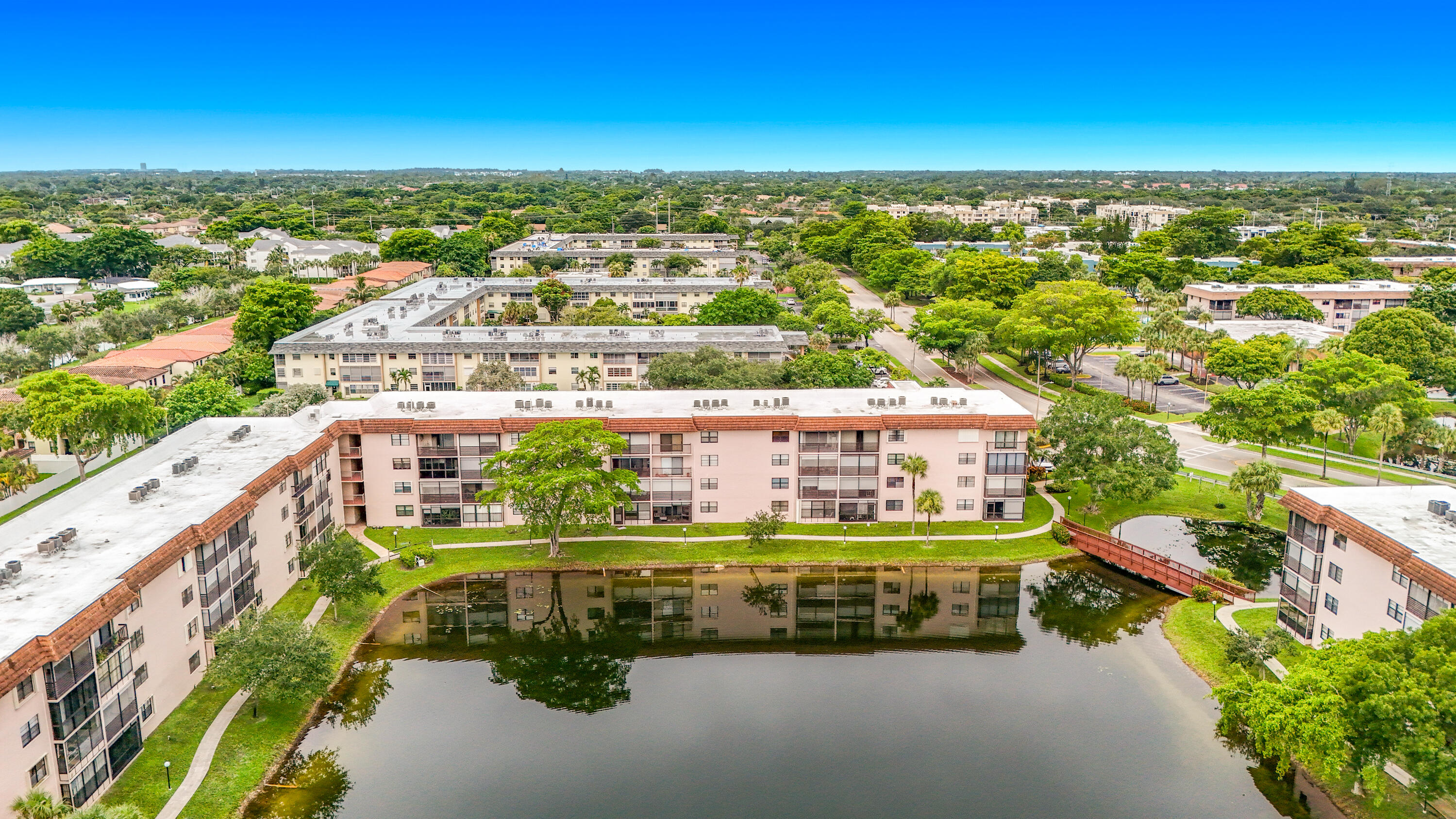 4970 E Sabal Palm Boulevard 412 Property Photo 38