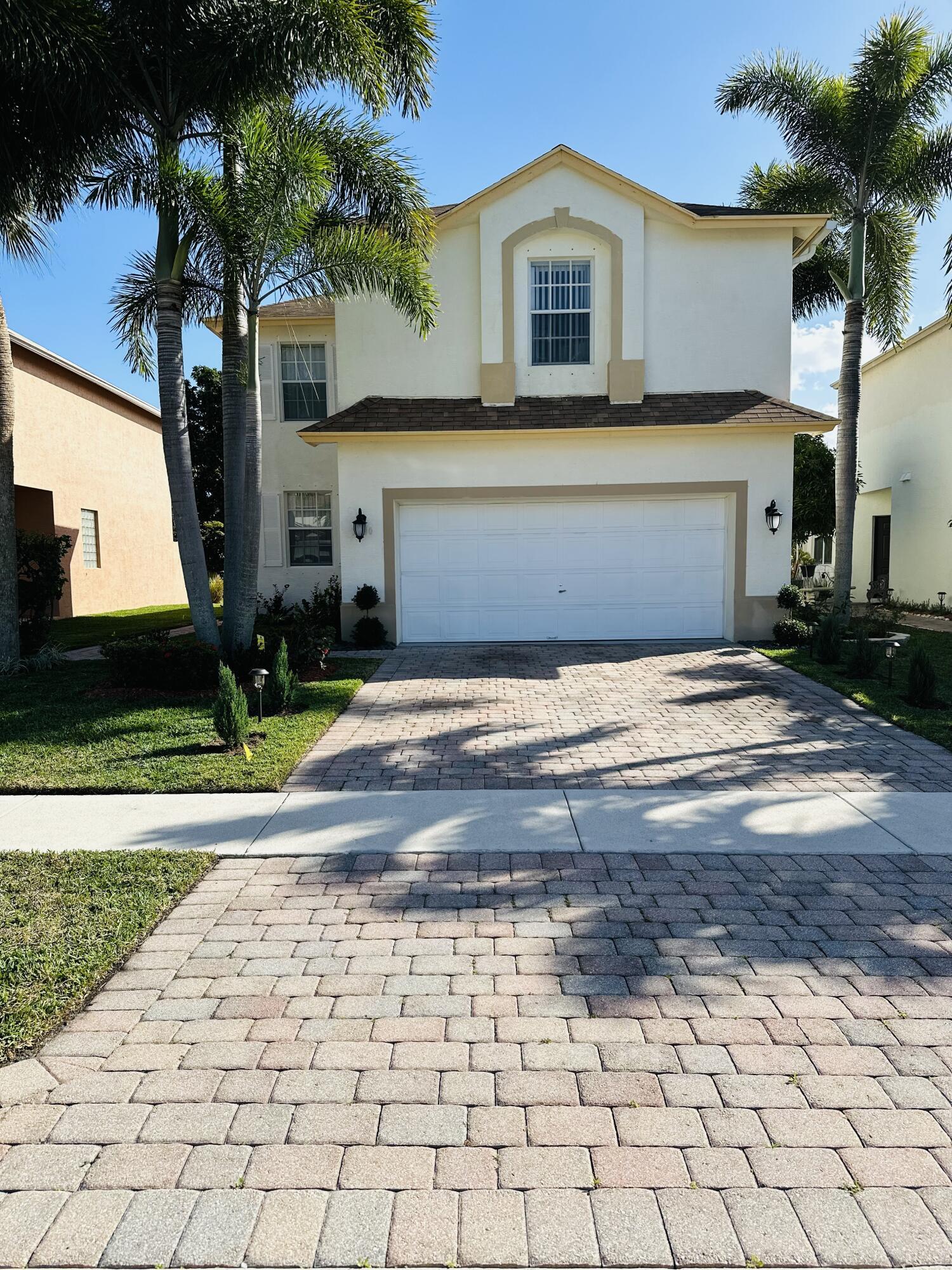 5780 Azalea Circle Property Photo 1