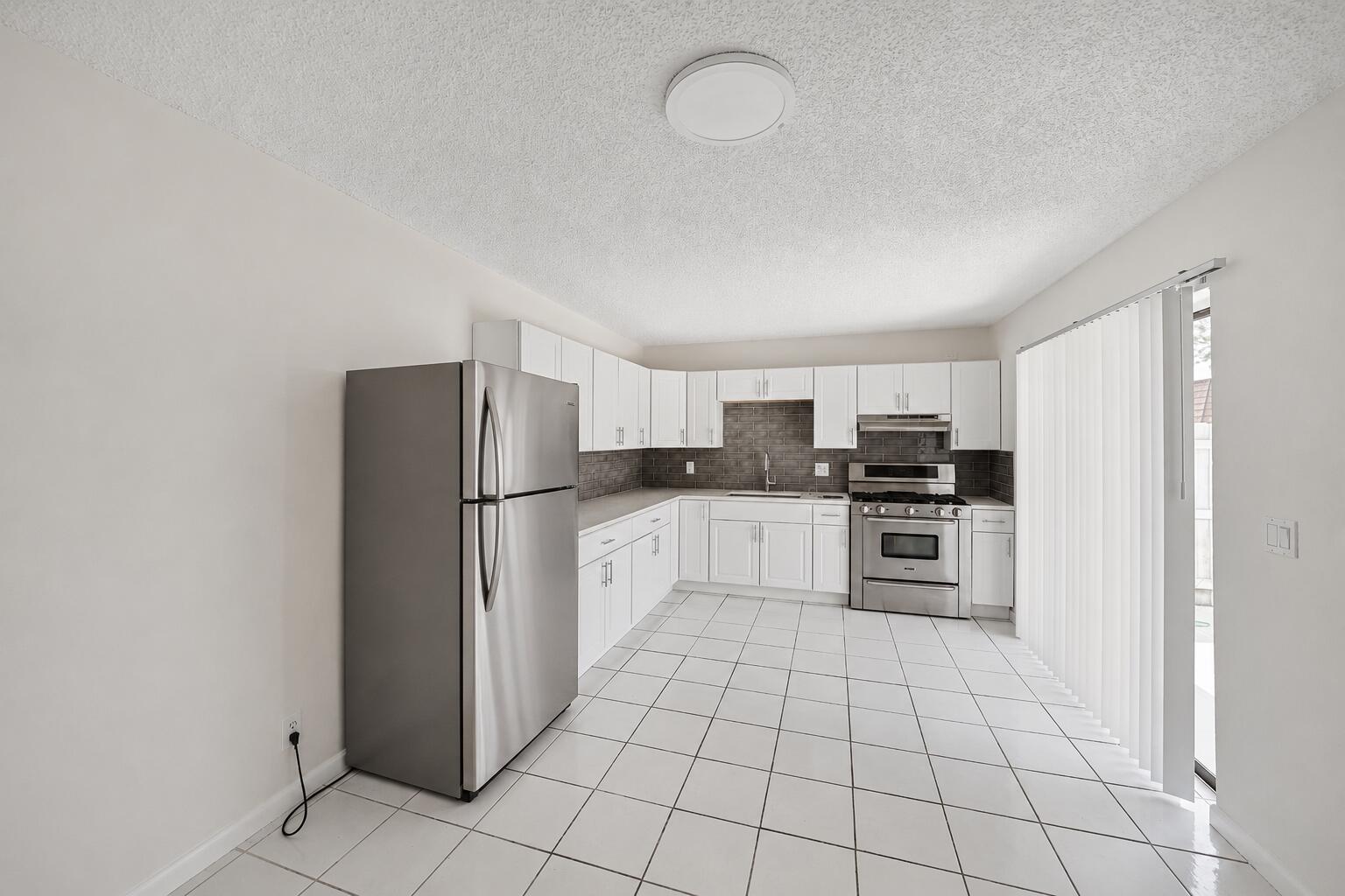 2173 White Pine Circle C Property Photo 5