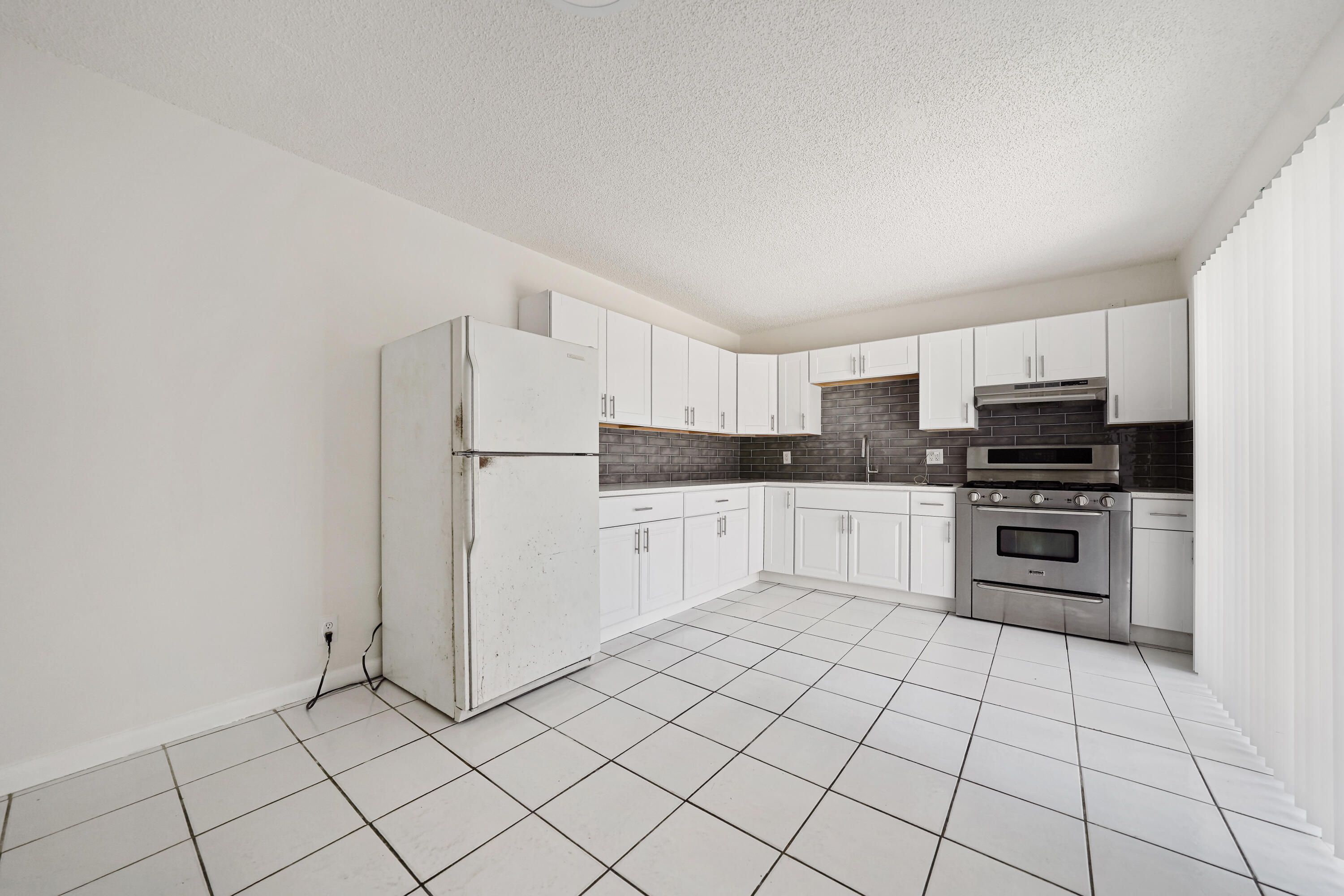 2173 White Pine Circle C Property Photo 8