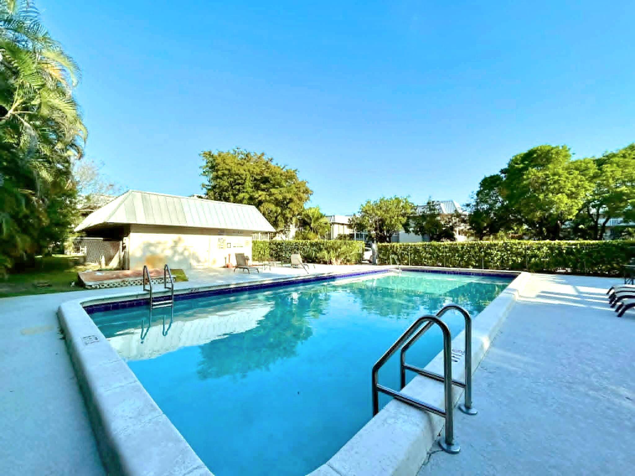 2960 Riverside Drive 113-2 Property Photo 1