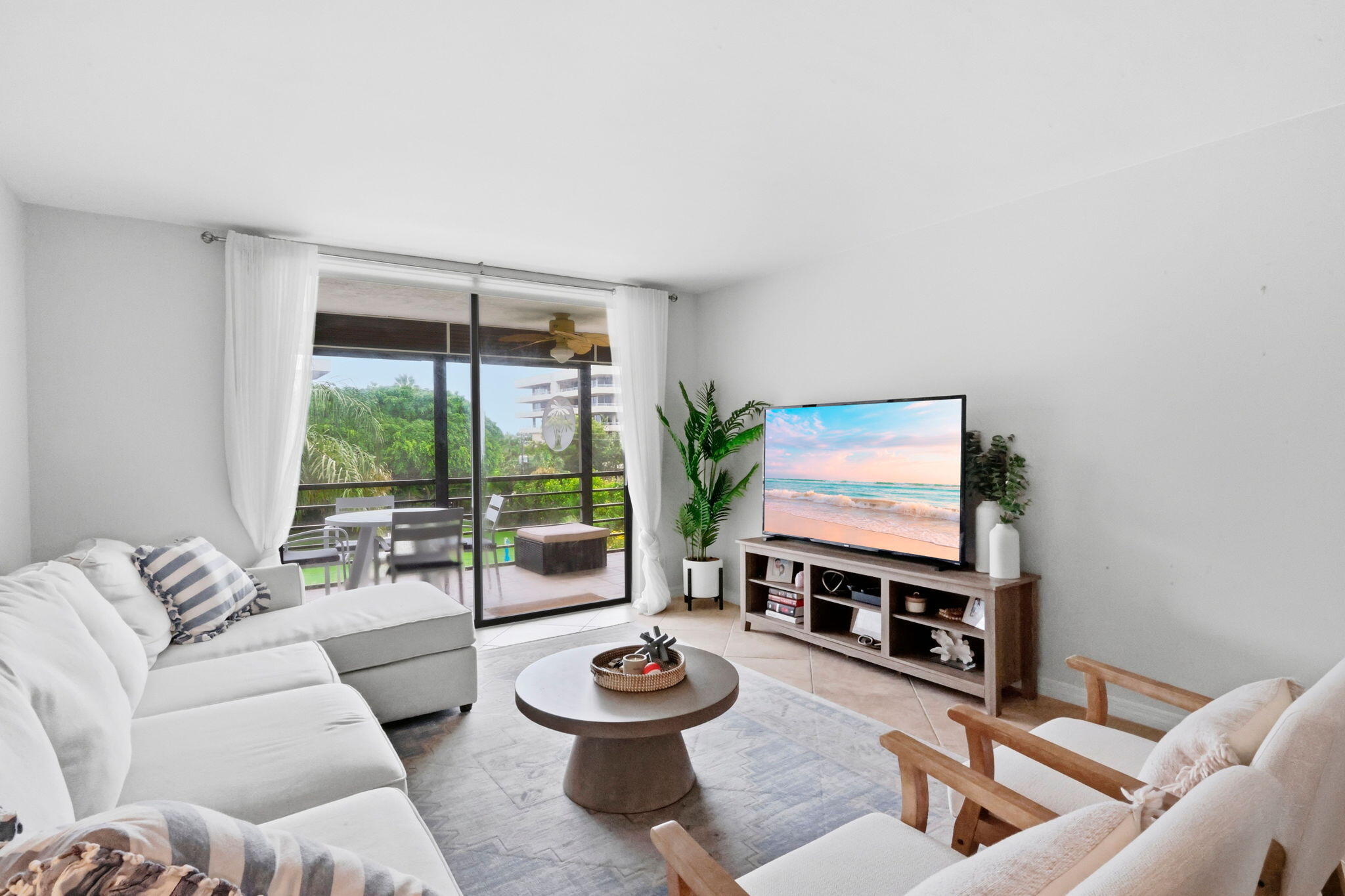 555 Banyan Tree Lane E 410 Property Photo 4