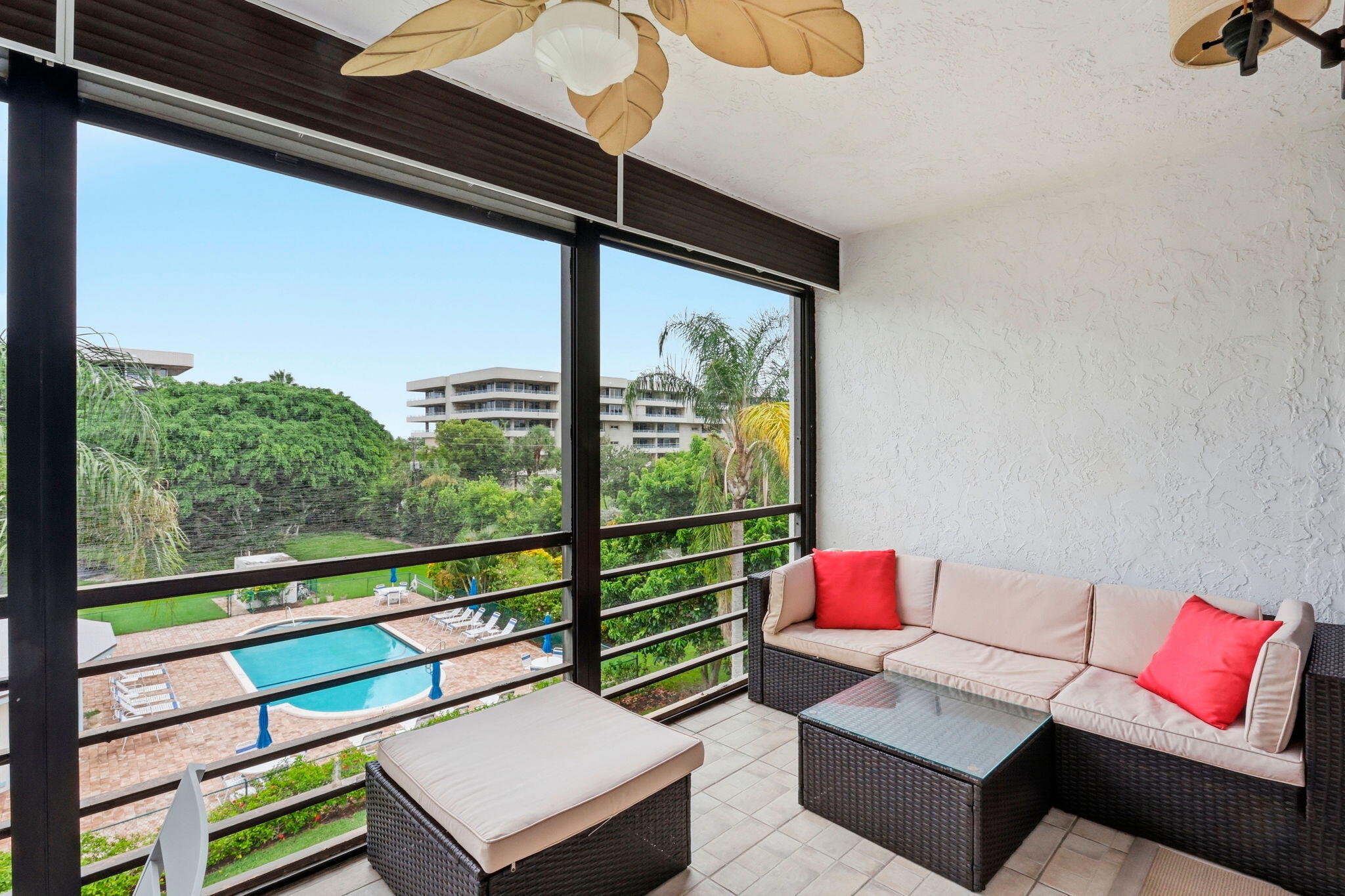 555 Banyan Tree Lane E 410 Property Photo 16