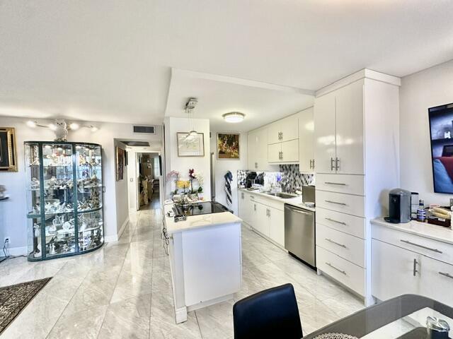 3008 Guildford A Property Photo 4