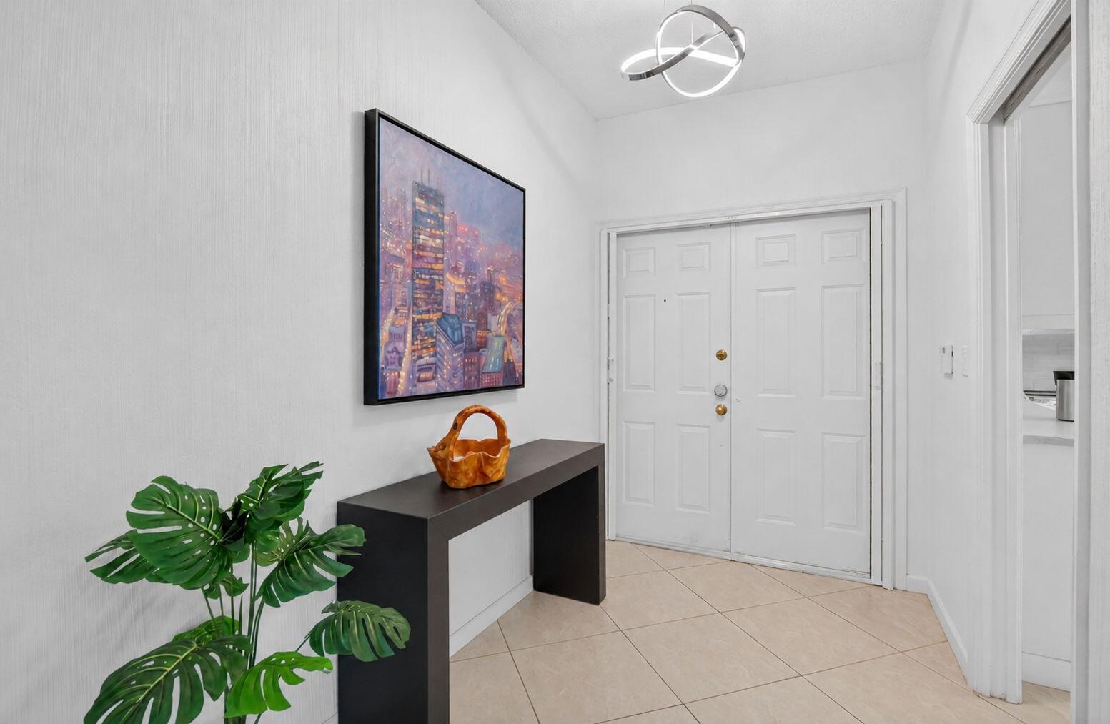 7659 Cinebar Drive Property Photo 4