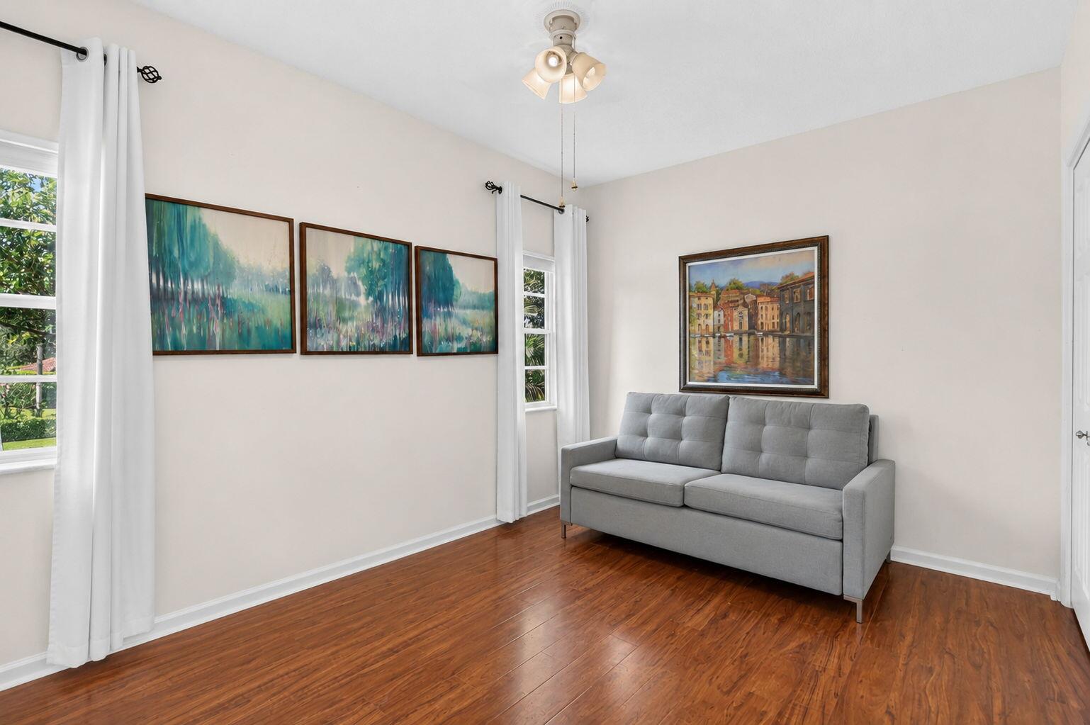 7659 Cinebar Drive Property Photo 18