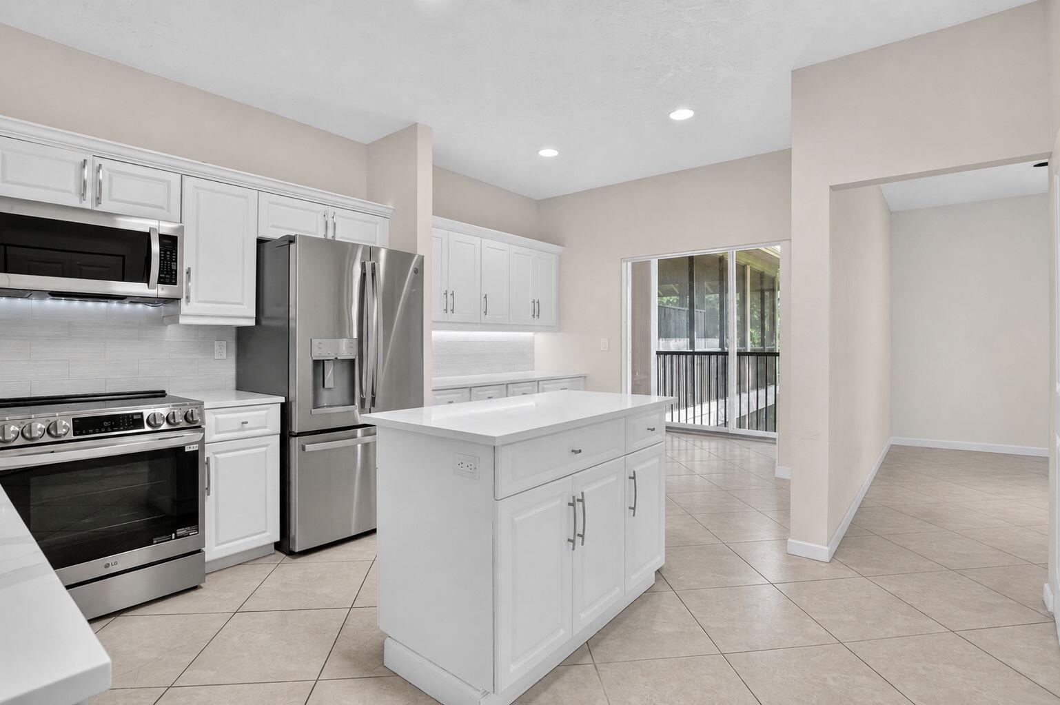7659 Cinebar Drive Property Photo 20