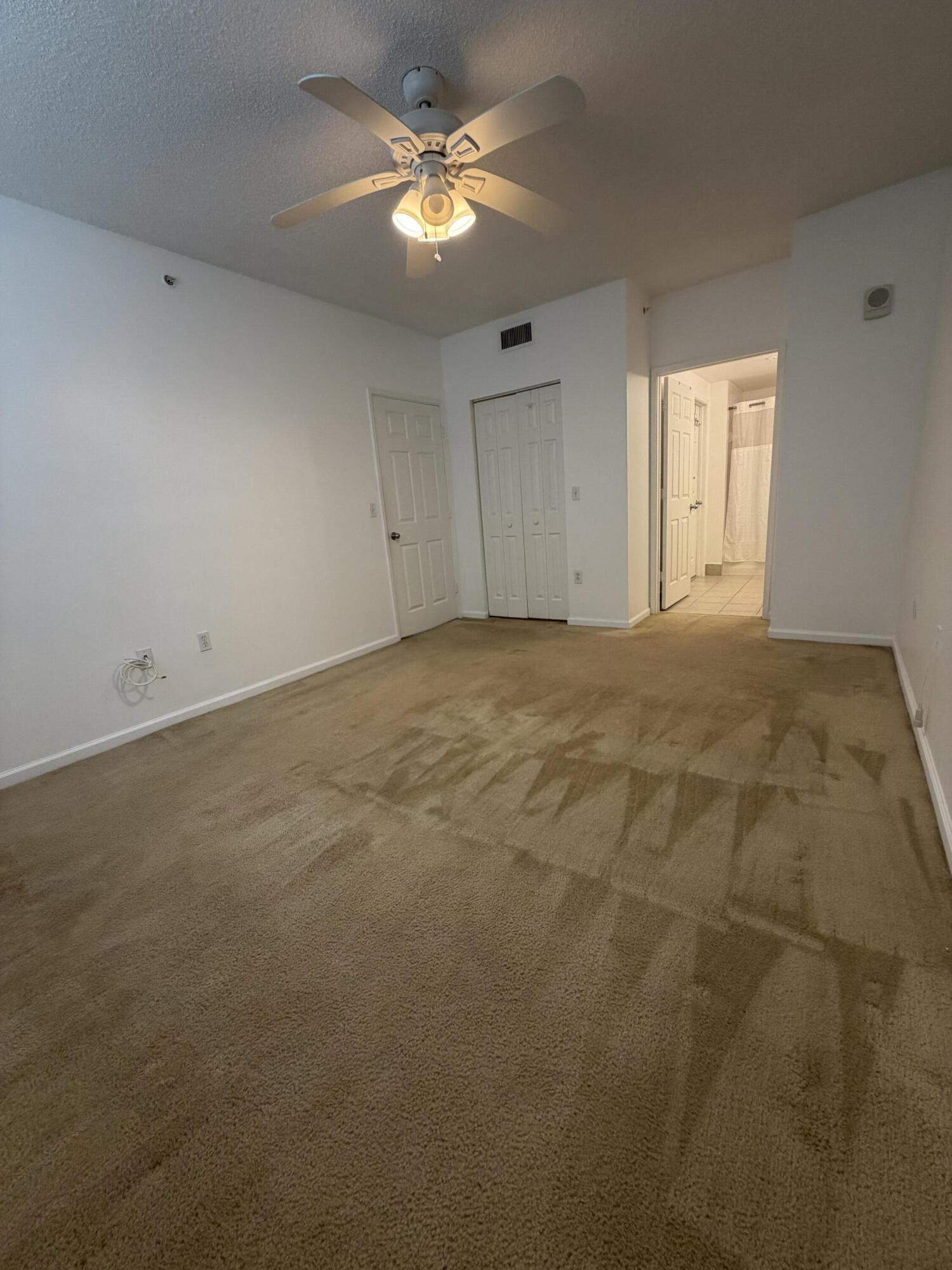 630 S Sapodilla Avenue 323 Property Photo 10