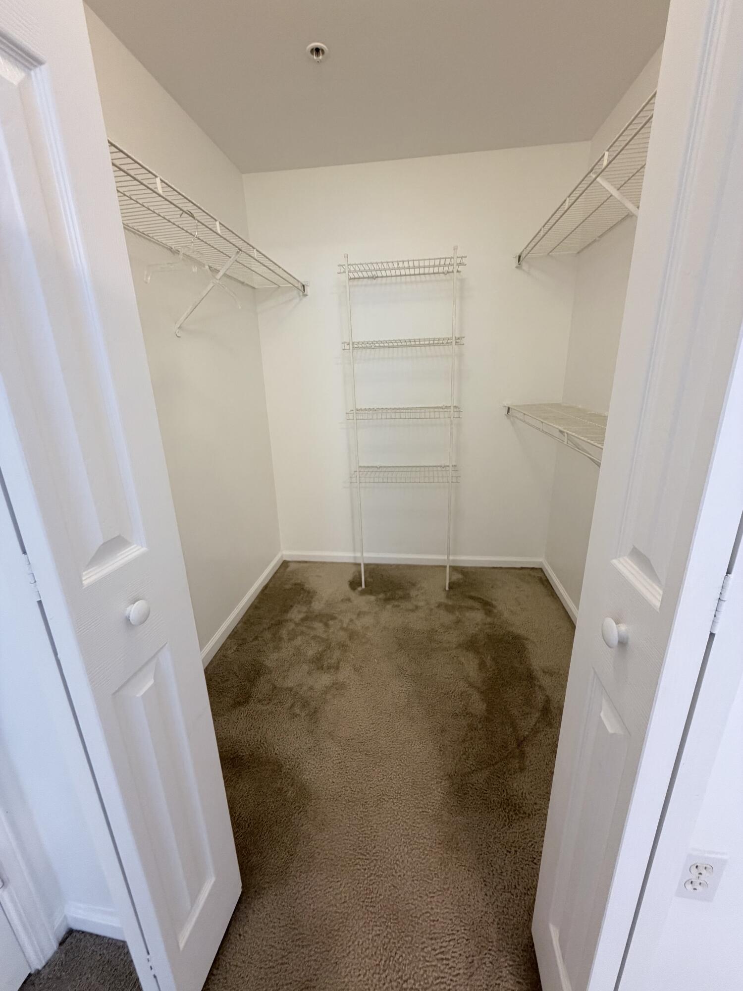630 S Sapodilla Avenue 323 Property Photo 11