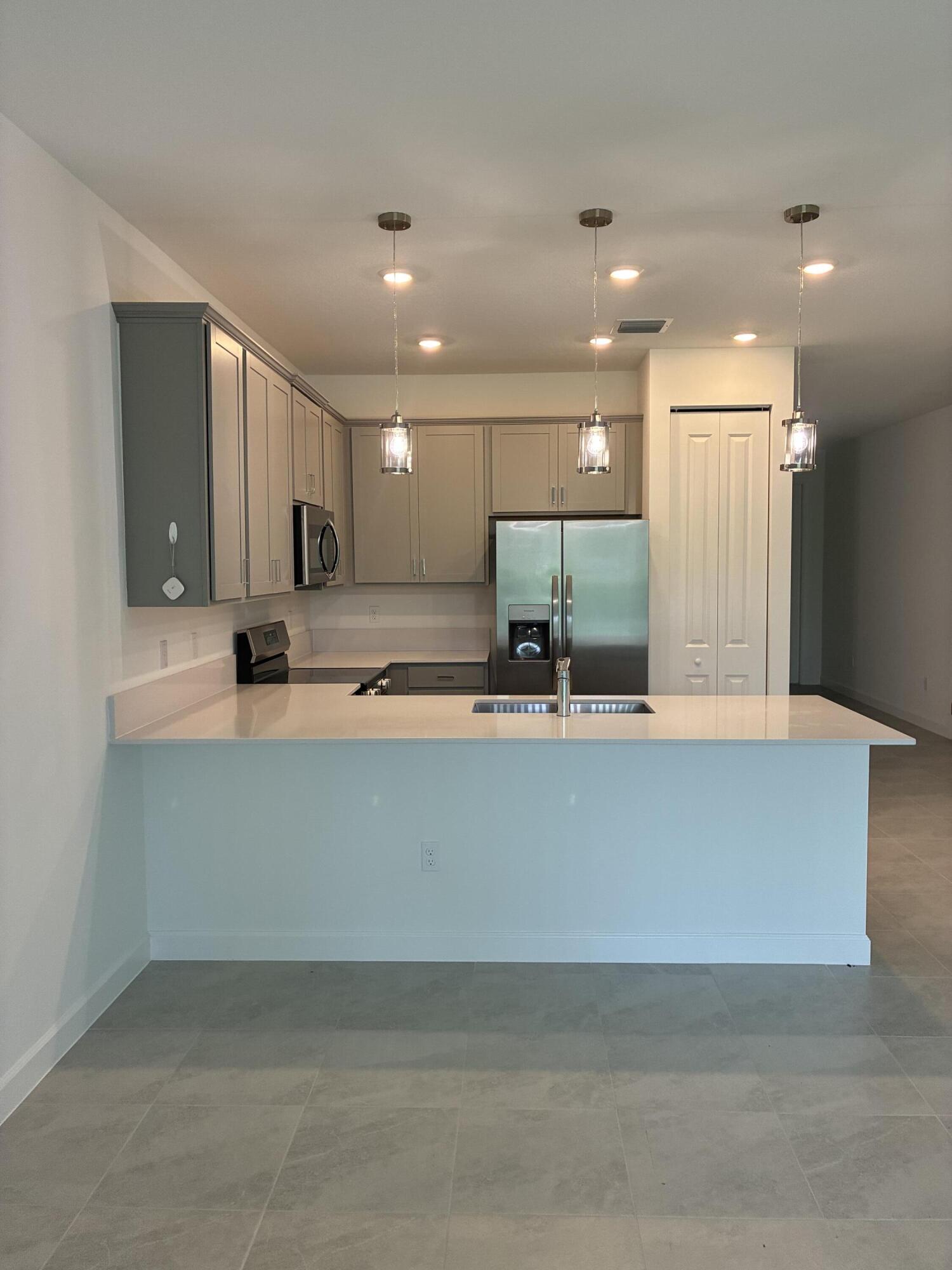 13712 Jubilee Property Photo 8