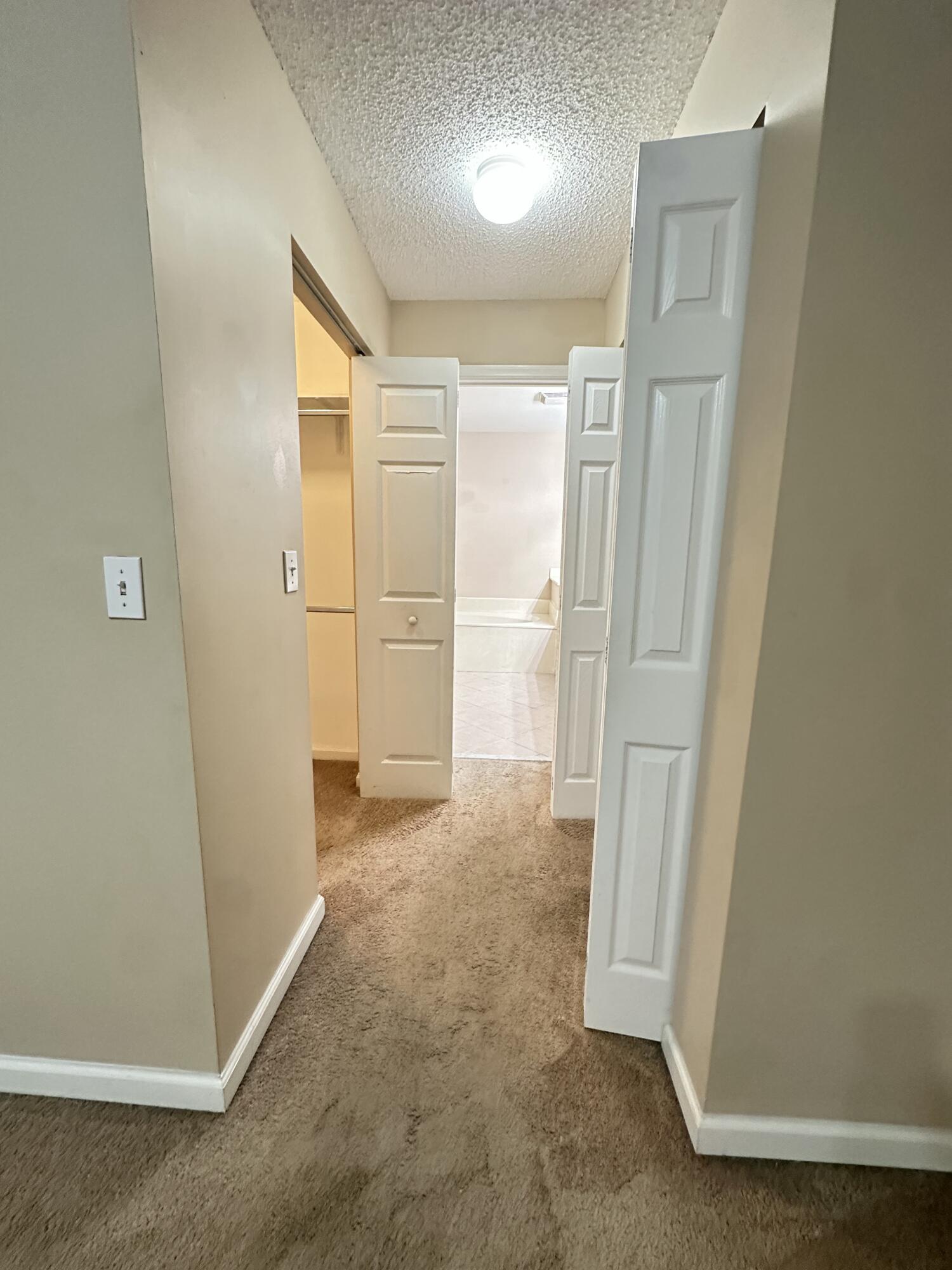 10632 Lake Shore Drive Property Photo 10