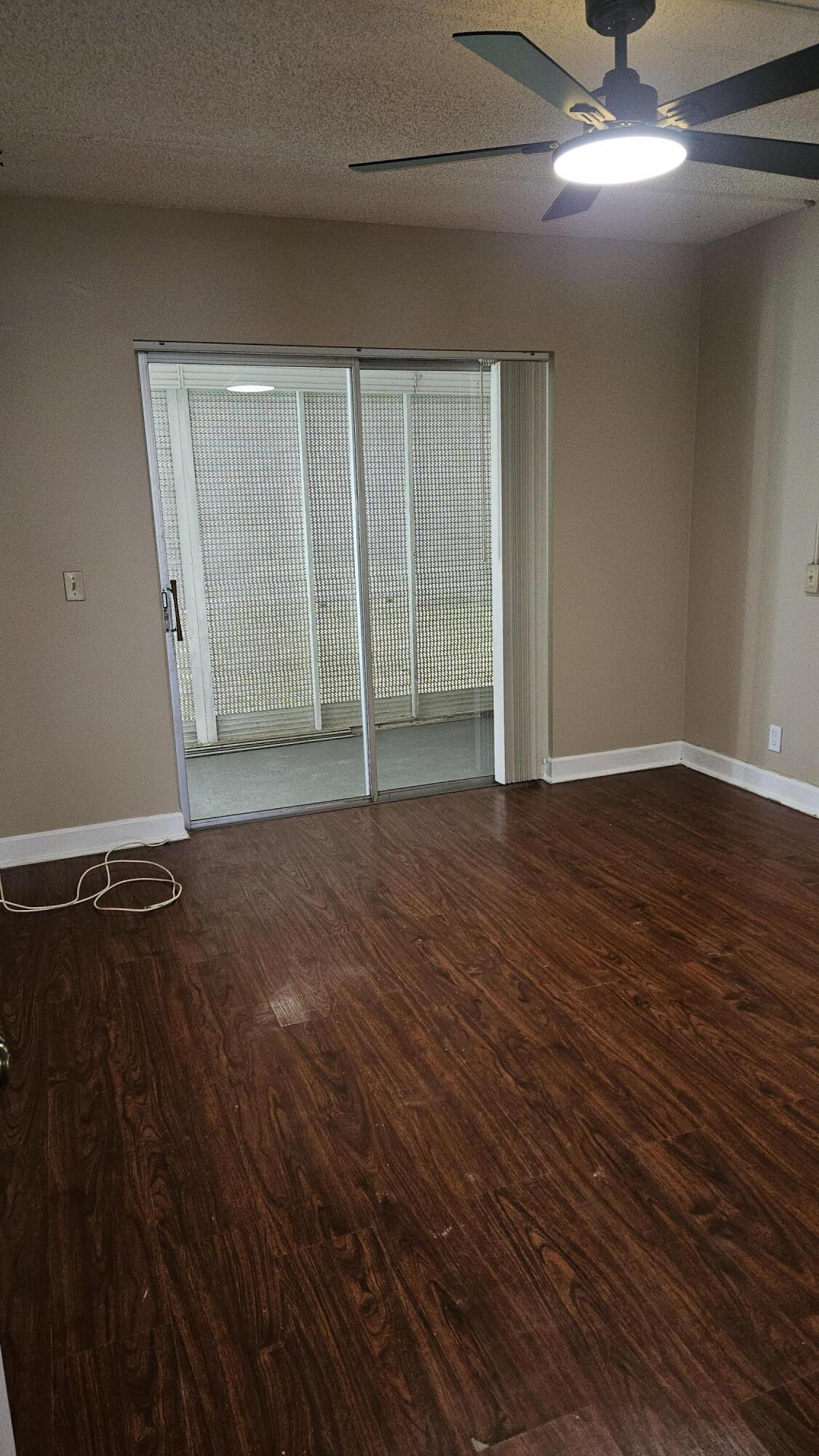 300 Village Green Circle S 114 Property Photo 9
