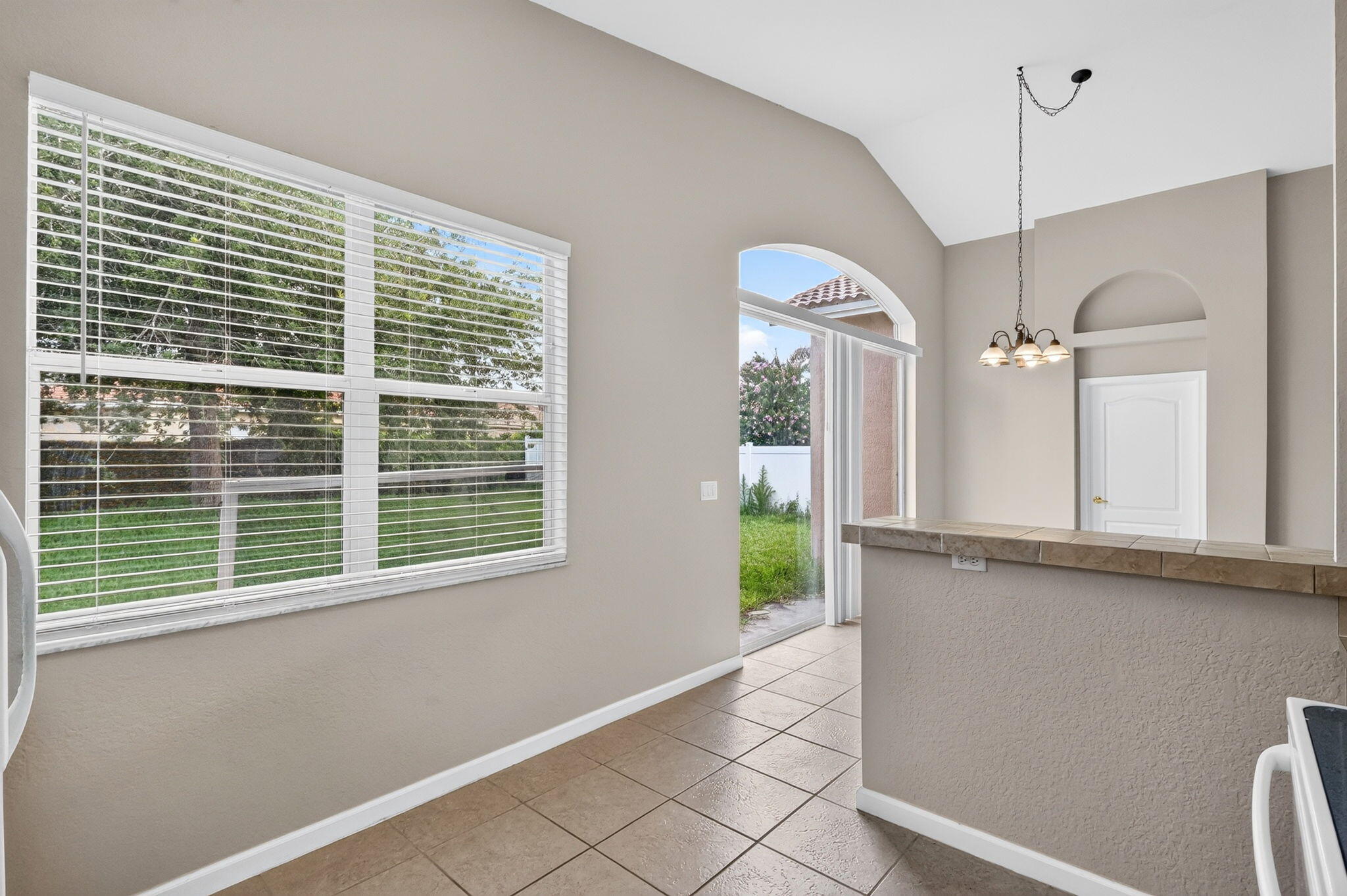 6305 Spring Lake Terrace Property Photo 12
