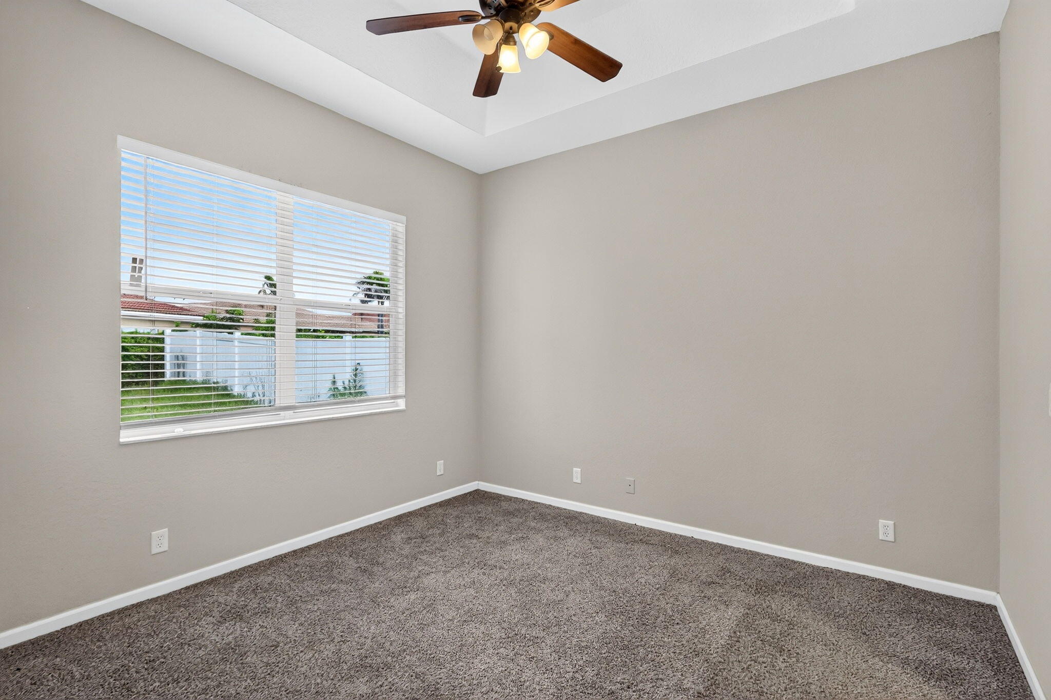 6305 Spring Lake Terrace Property Photo 14