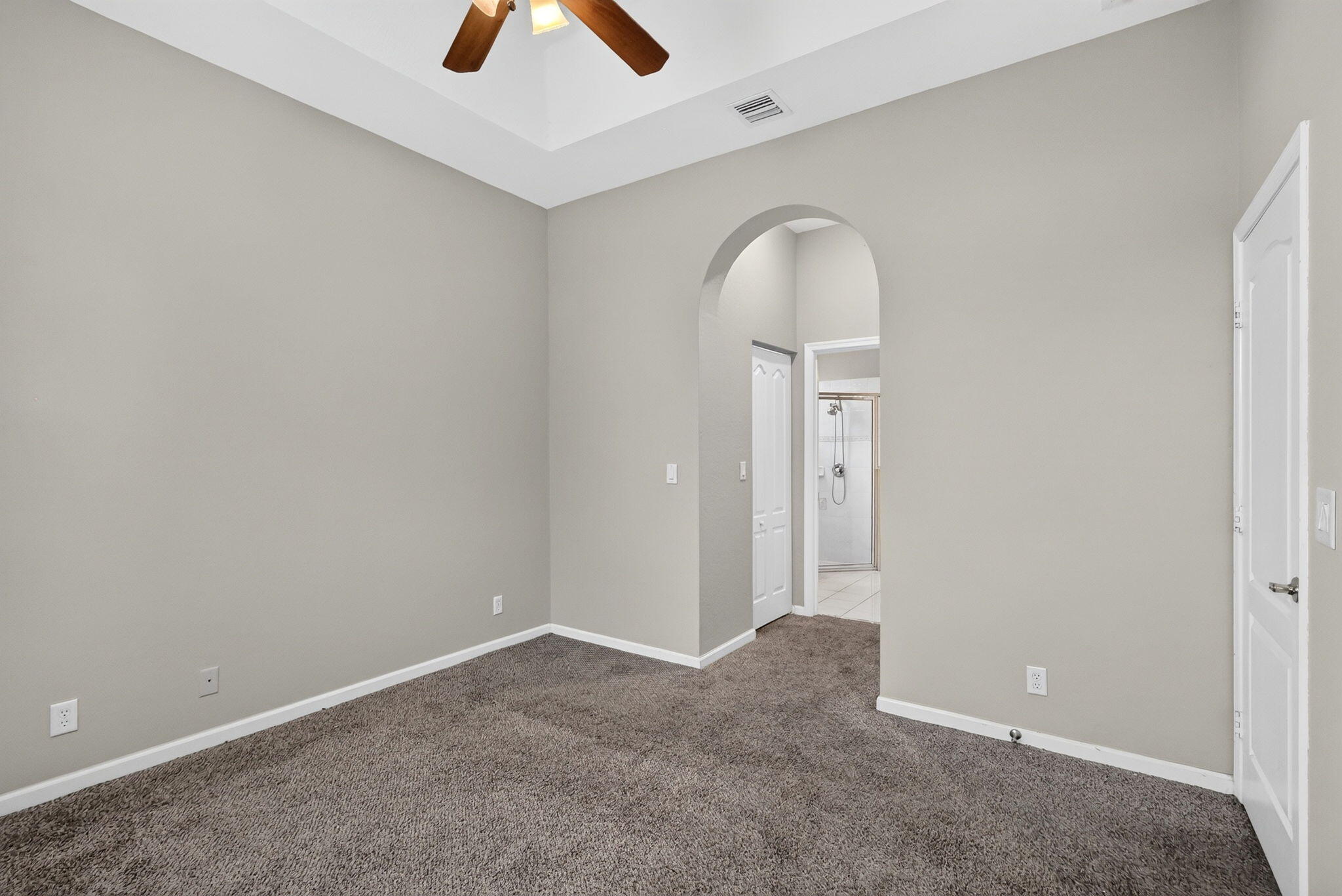 6305 Spring Lake Terrace Property Photo 15