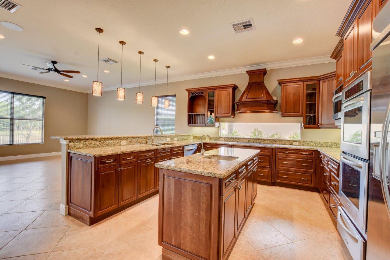 6669 Cobia Circle Property Photo 13