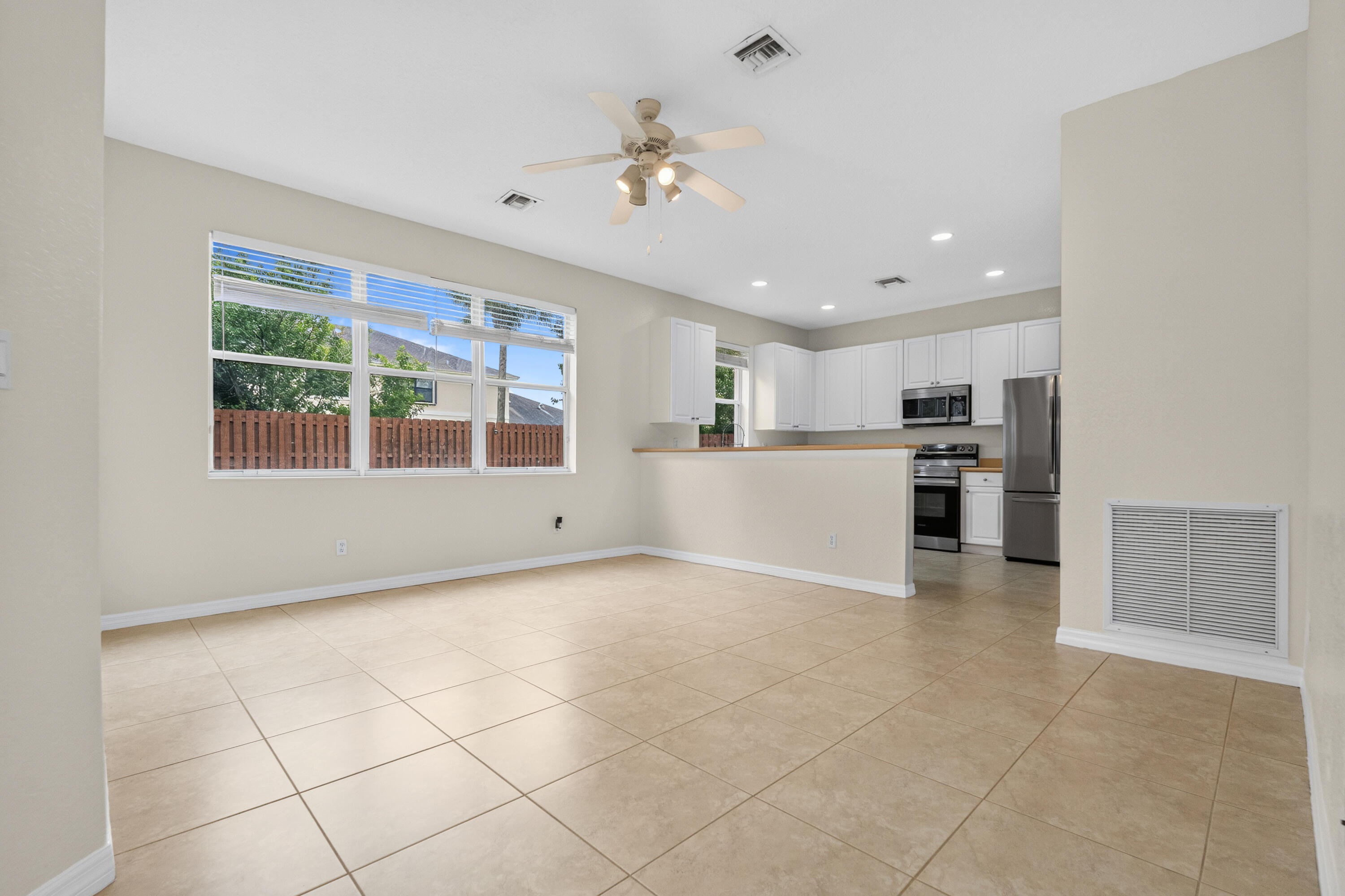 9951 E Verona Circle Property Photo 4