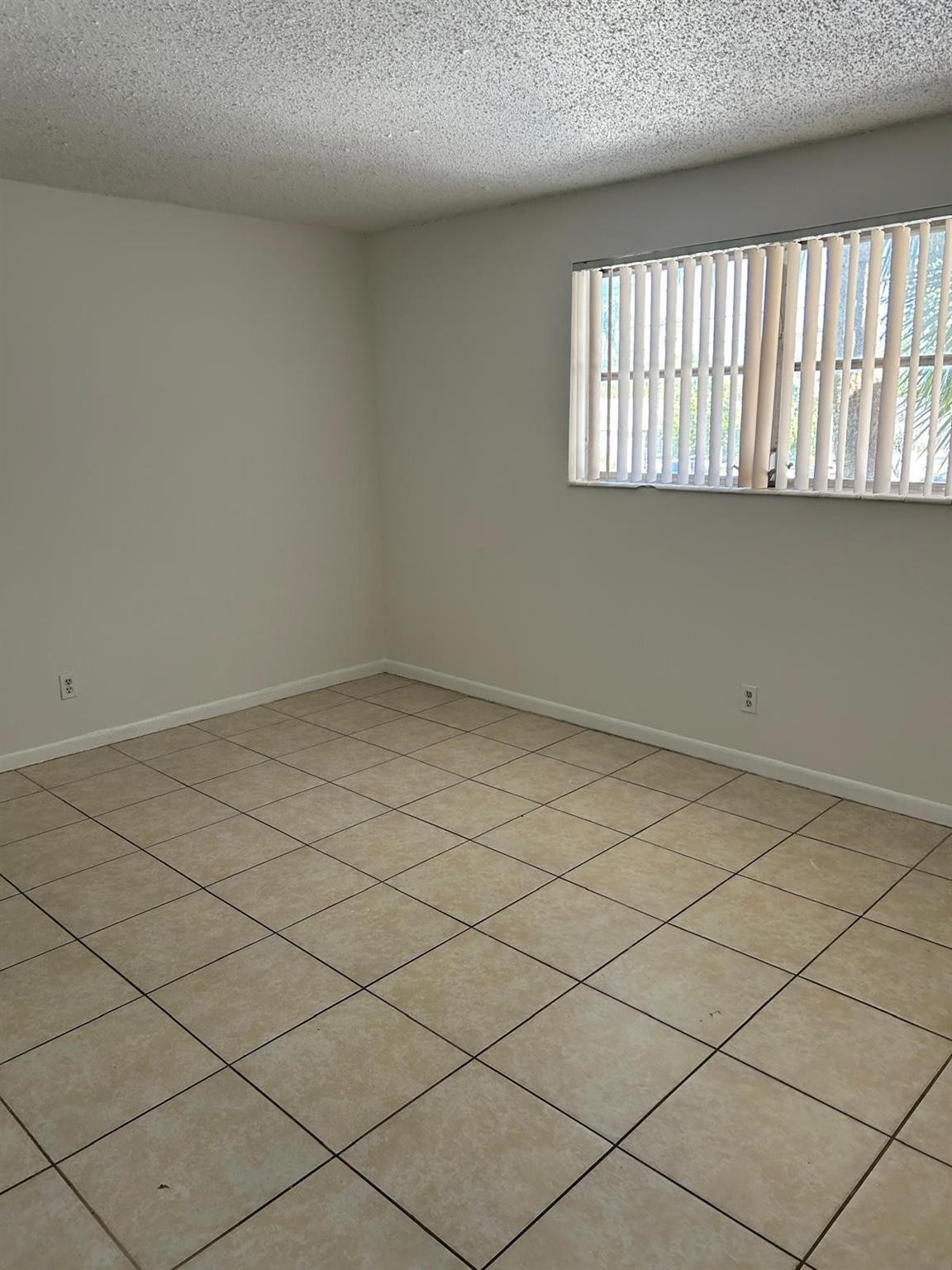 850 E Commercial Boulevard 210a Property Photo 11