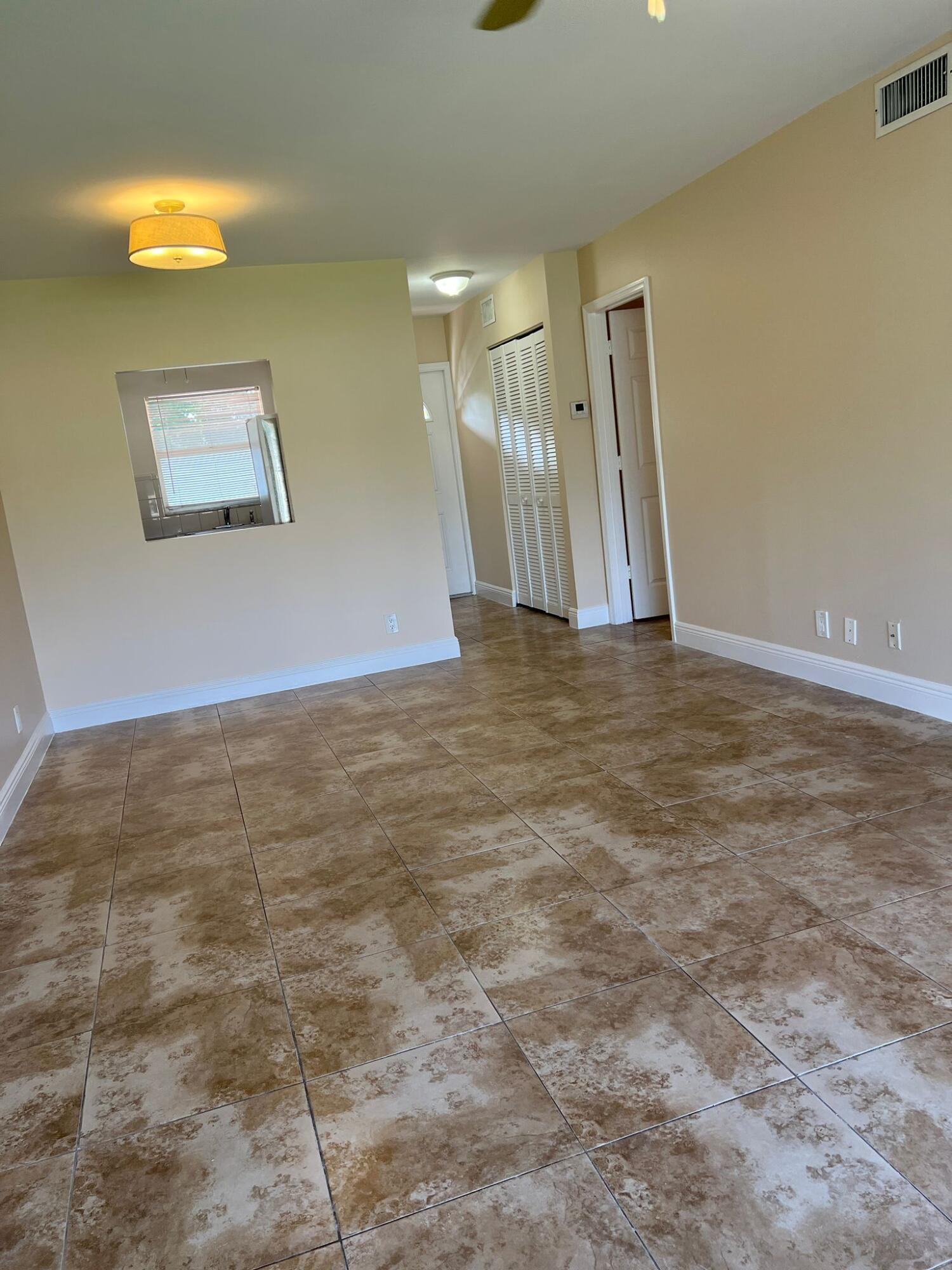 9851 Sandalfoot Boulevard 212 Property Photo 10
