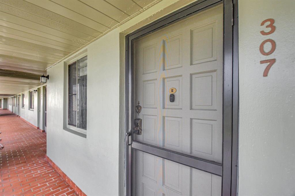 4070 Tivoli Court 307 Property Photo 7