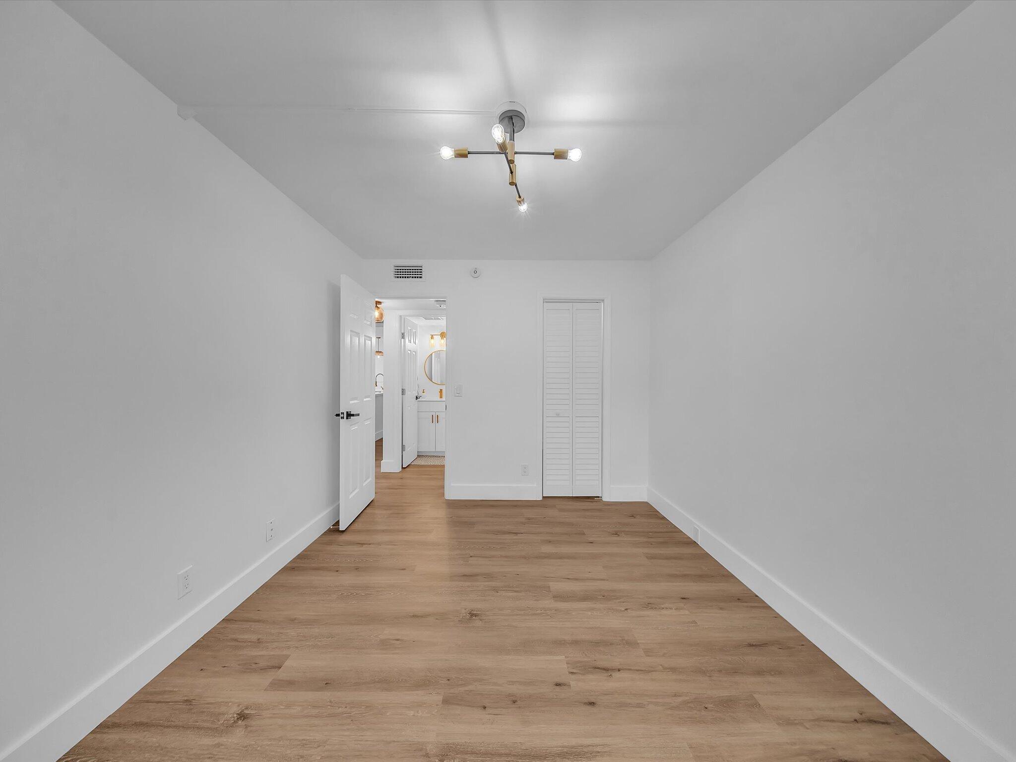 21 Prescott B Property Photo 23