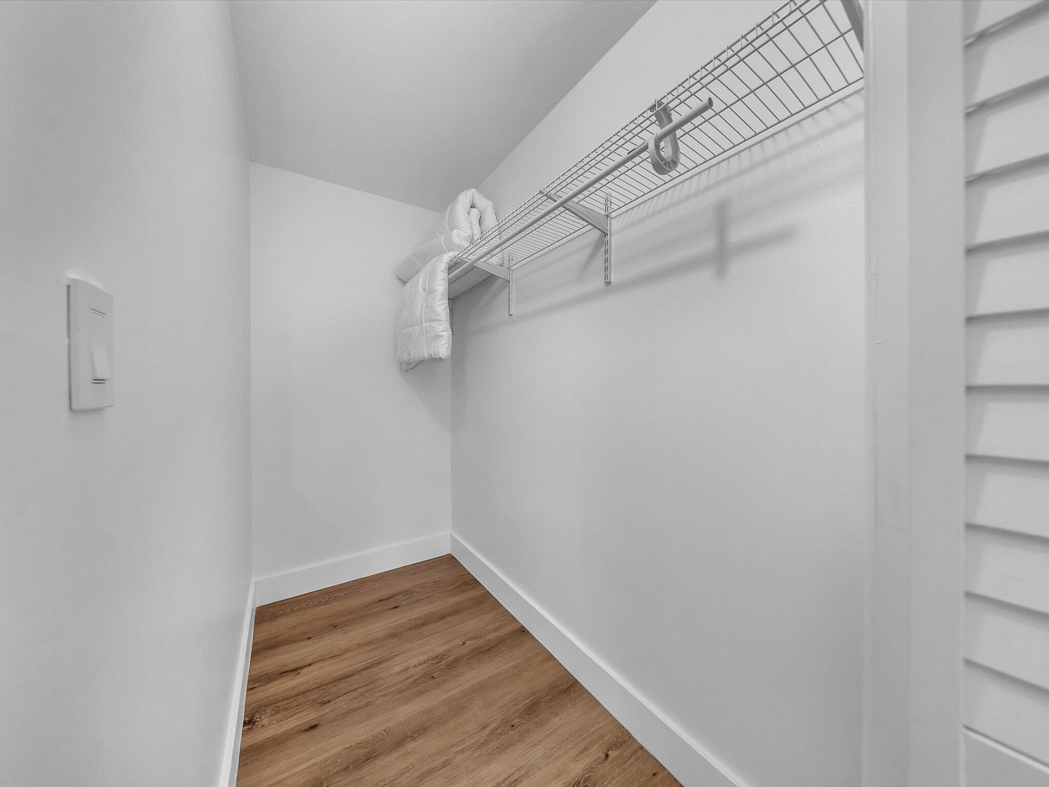 21 Prescott B Property Photo 24