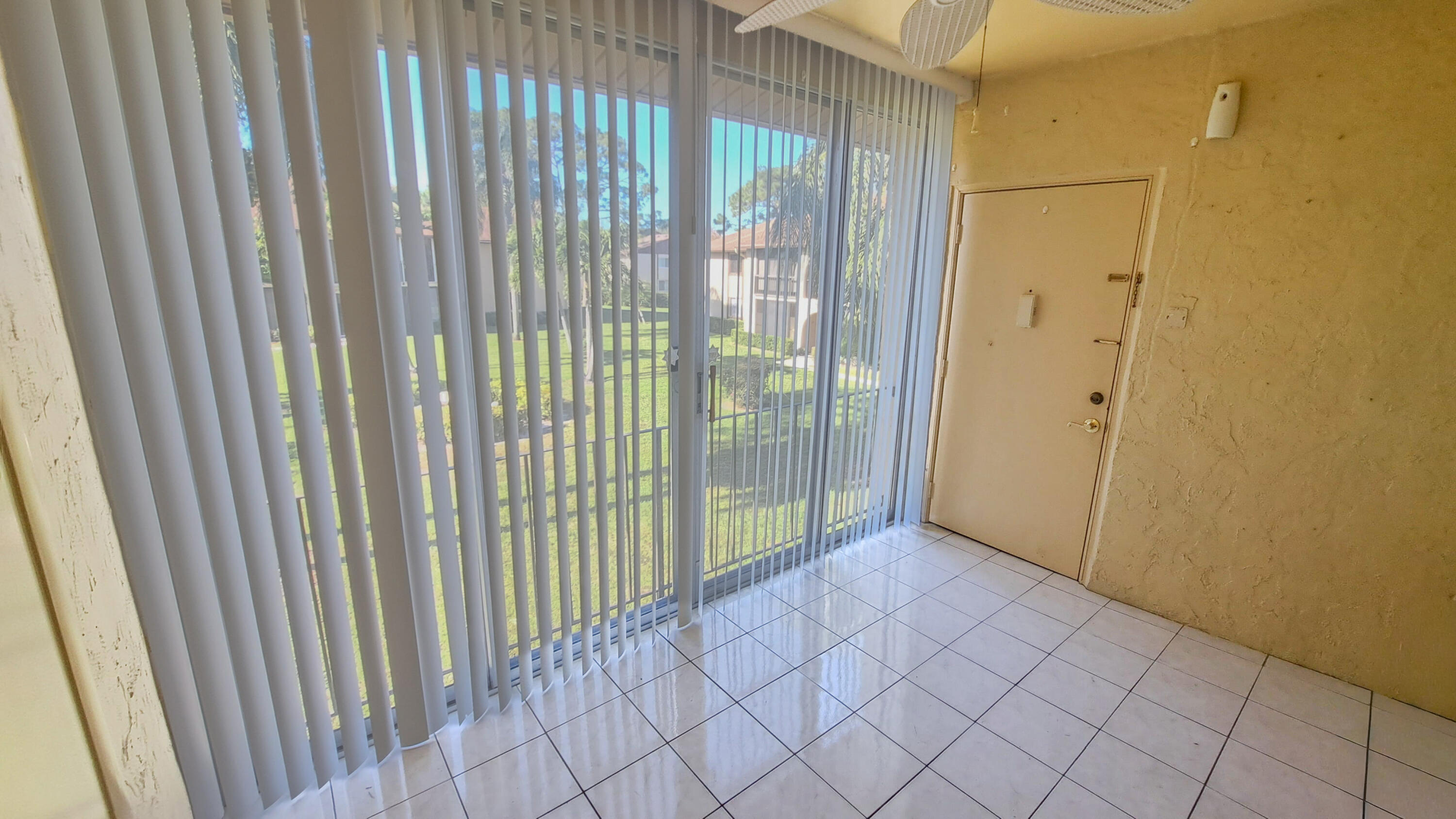 222 Pine Hov Circle B-2 Property Photo 2
