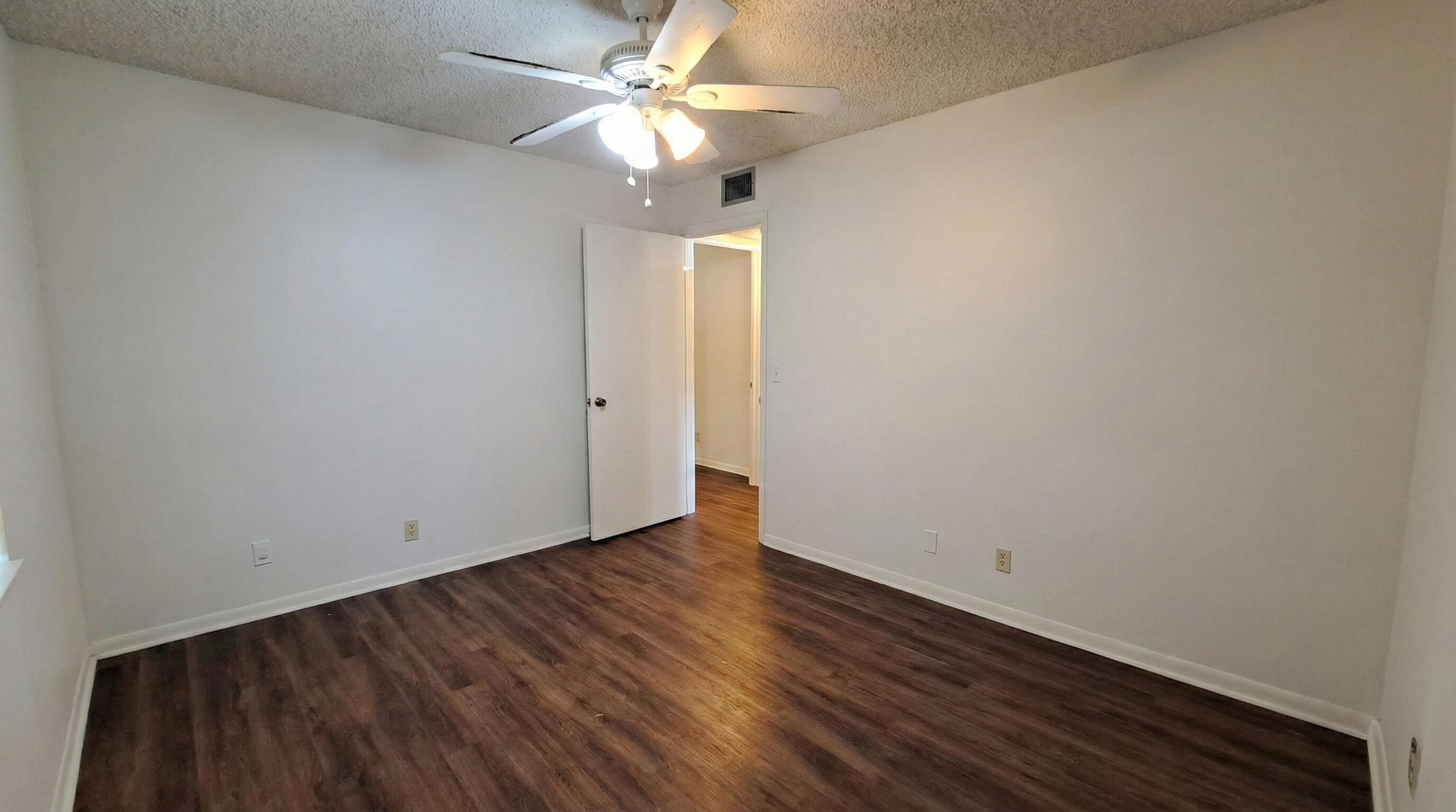 222 Pine Hov Circle B-2 Property Photo 7